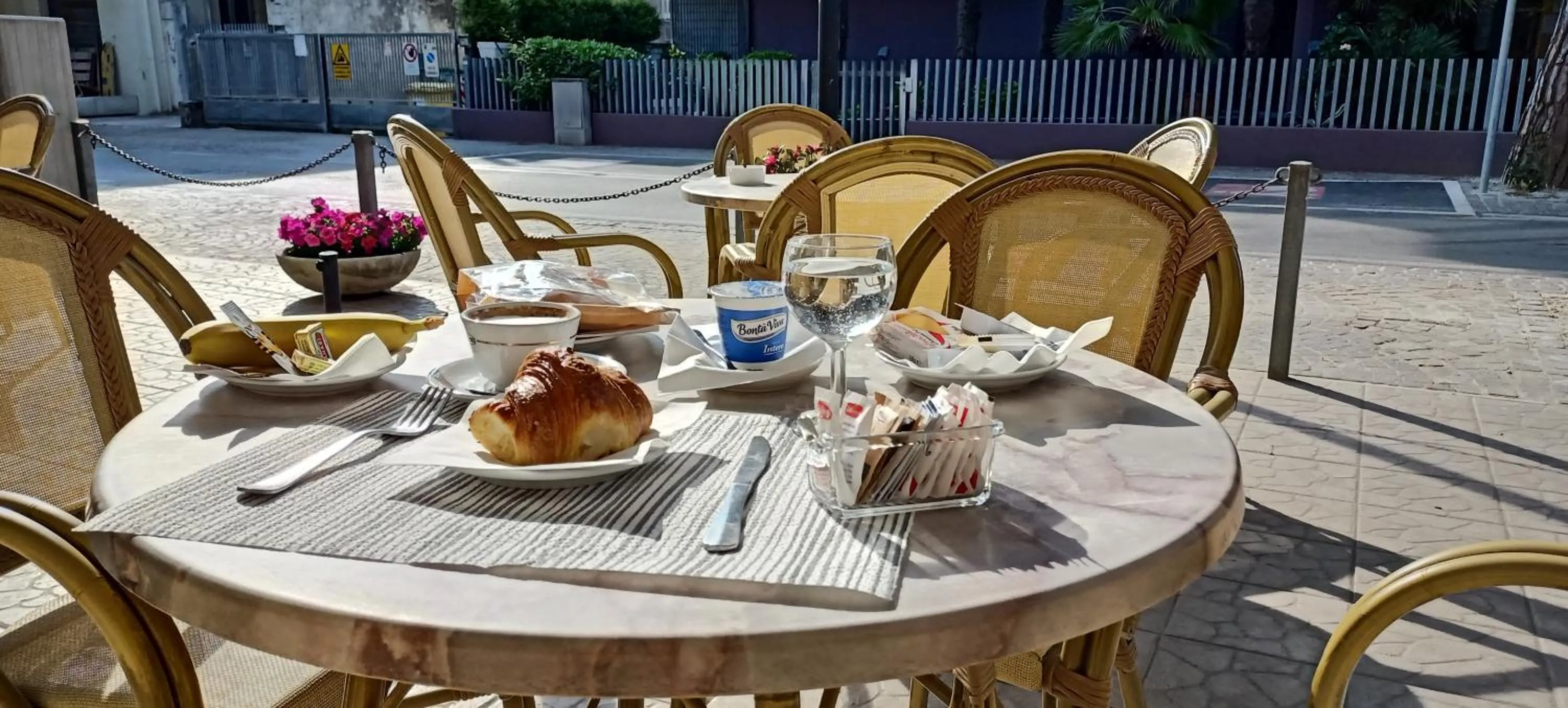 Italian breakfast in Hotel Rossella