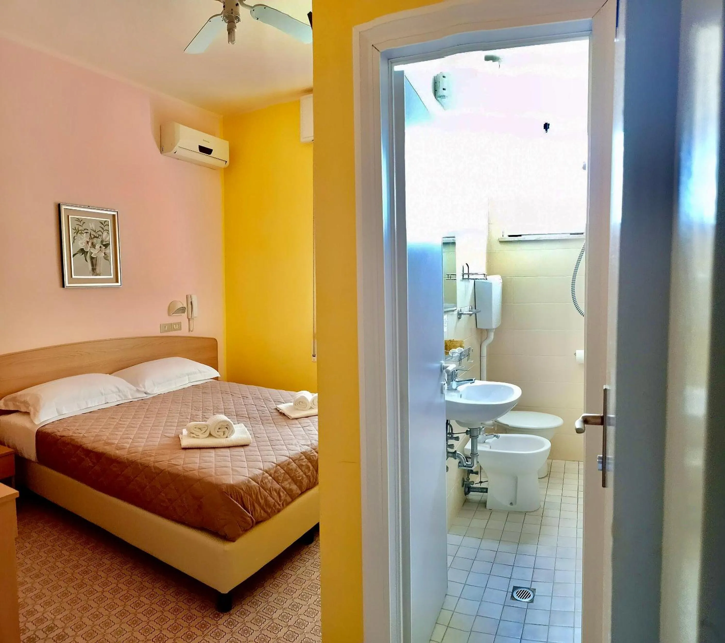 Bed in Hotel Rossella