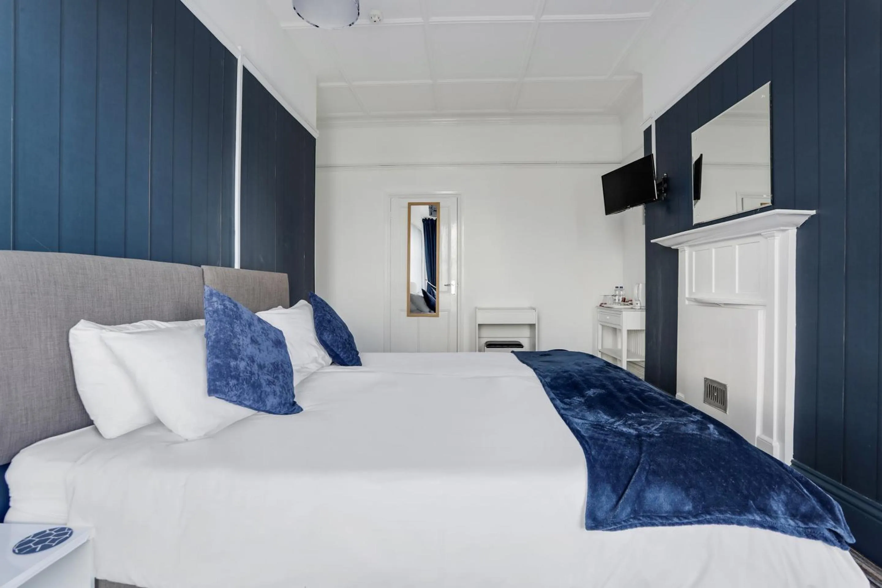 Bedroom in Lord Kitcheners Guest House