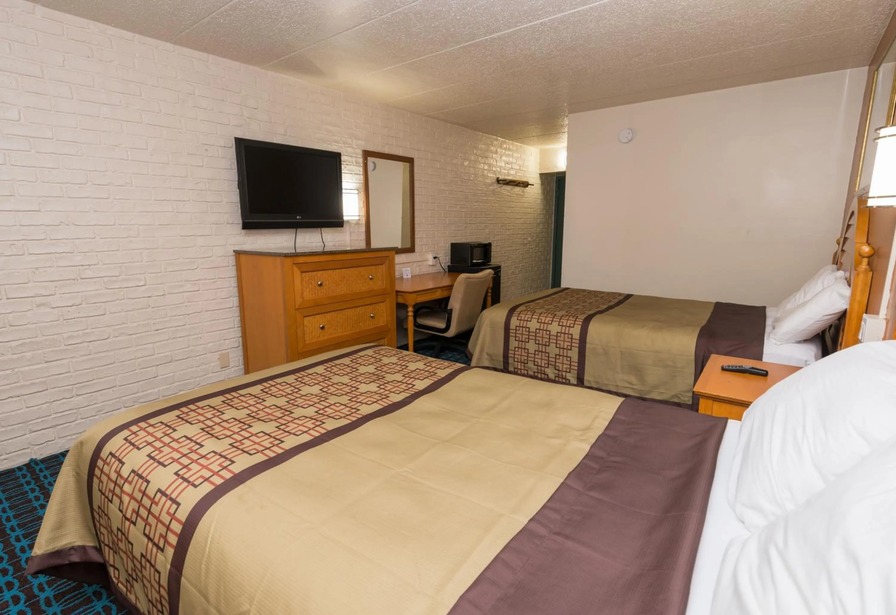 Bed in Cambridge Inn