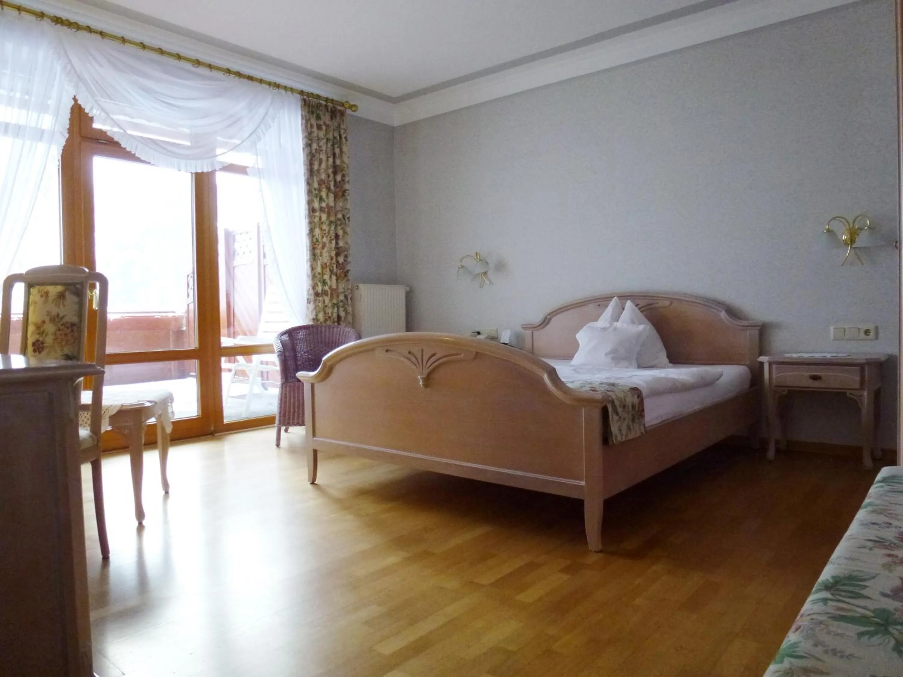 Photo of the whole room, Bed in Landhaus Sonnenhof