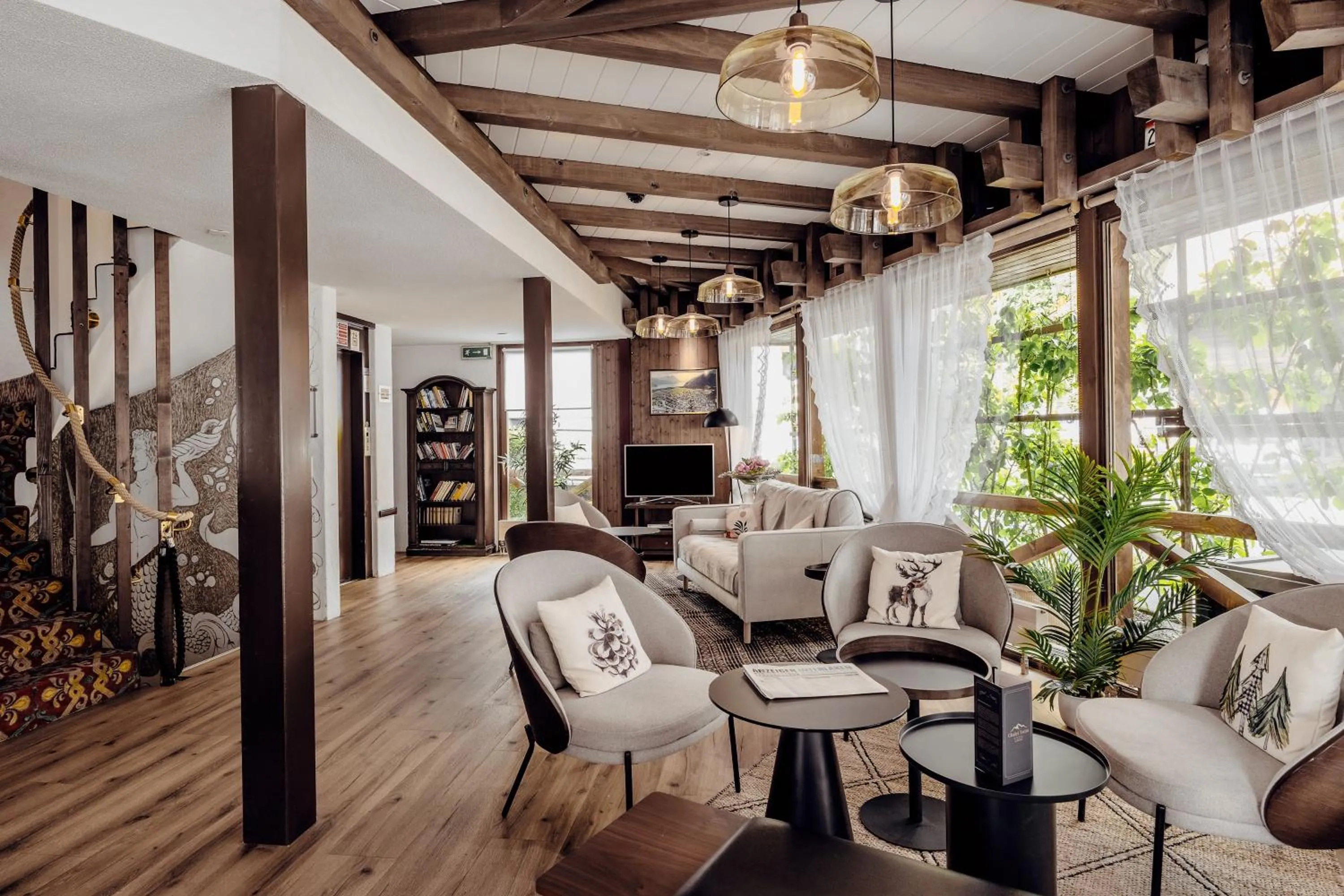 TV and multimedia in Hotel Chalet Swiss