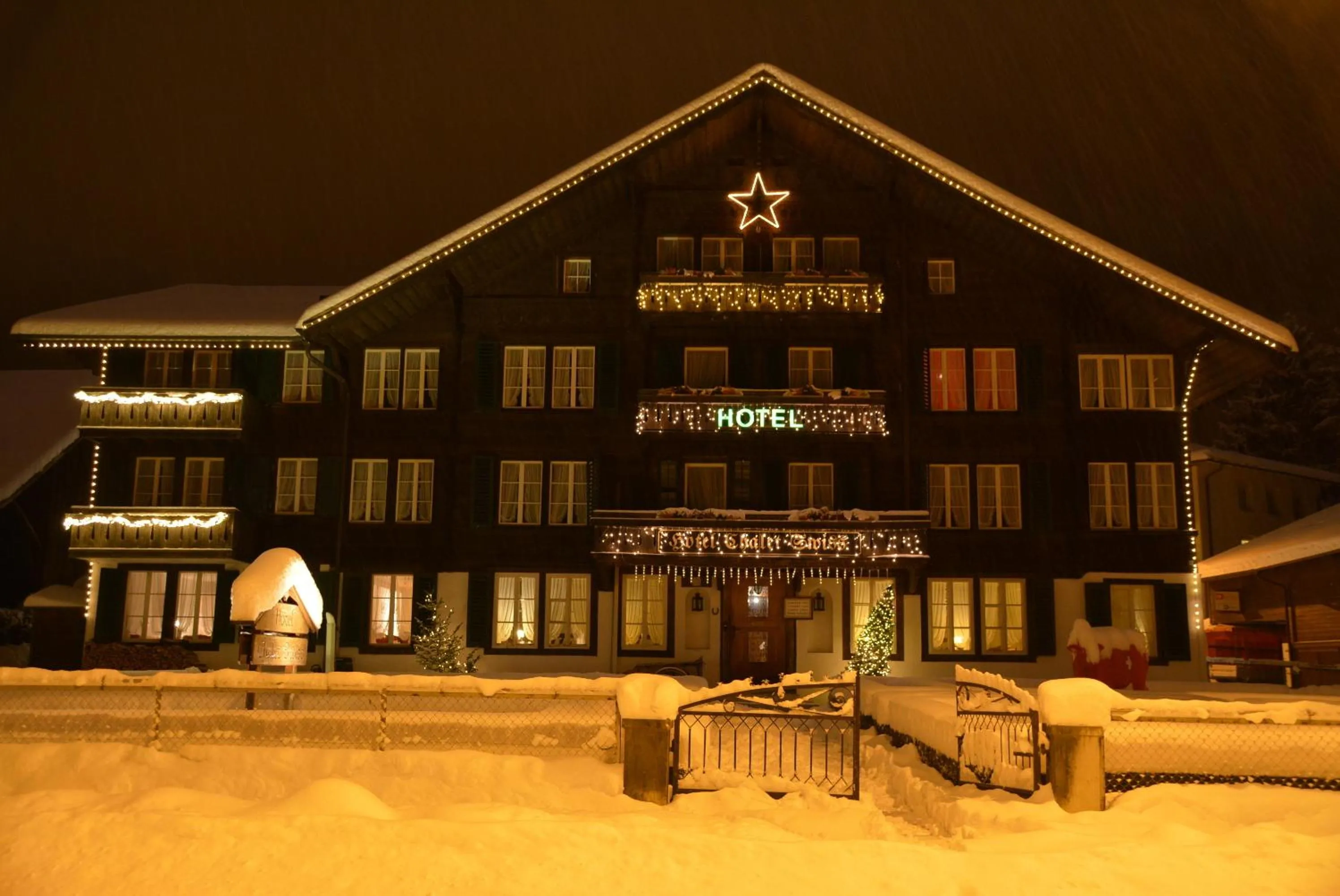 Property building in Hotel Chalet Swiss