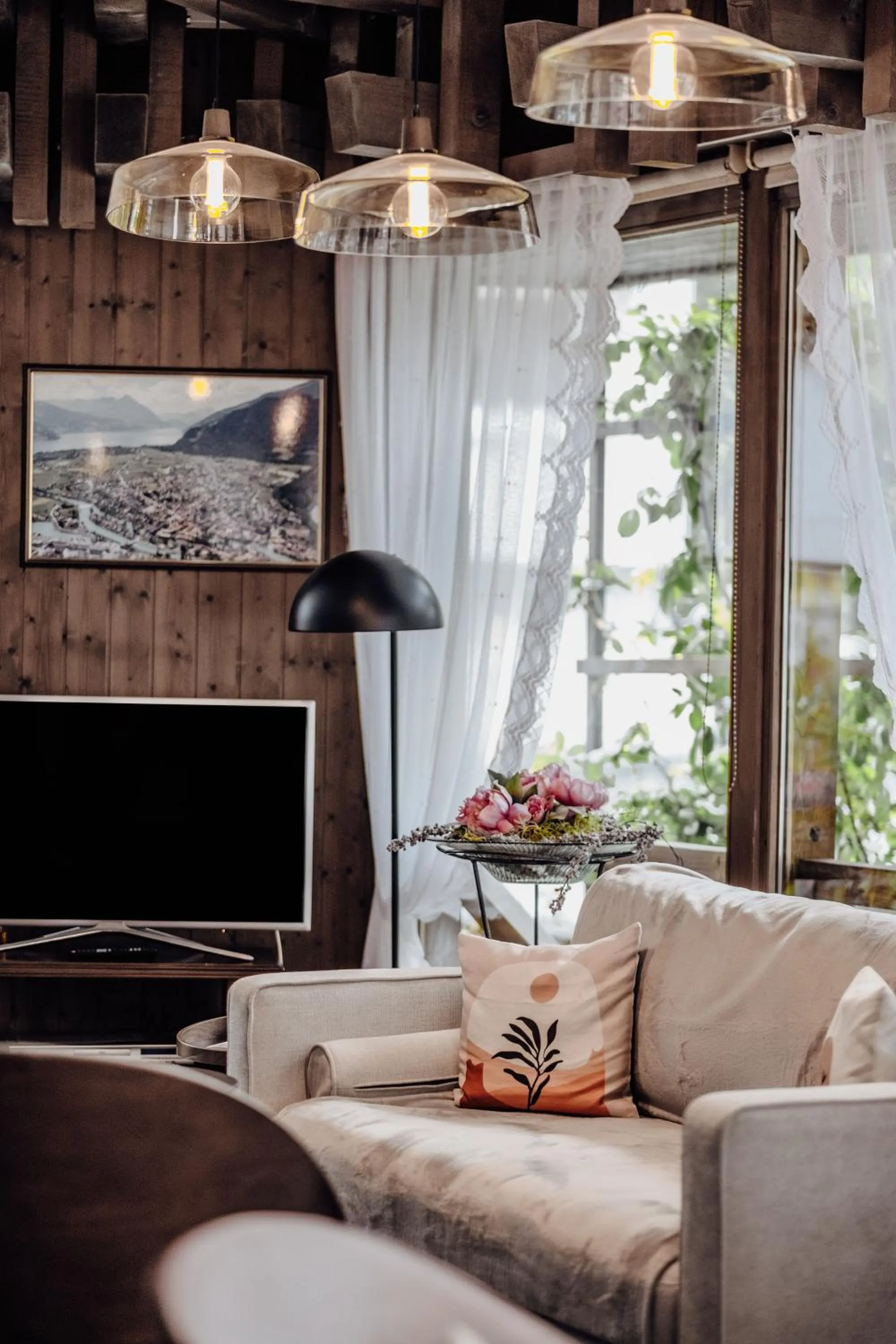 TV and multimedia in Hotel Chalet Swiss