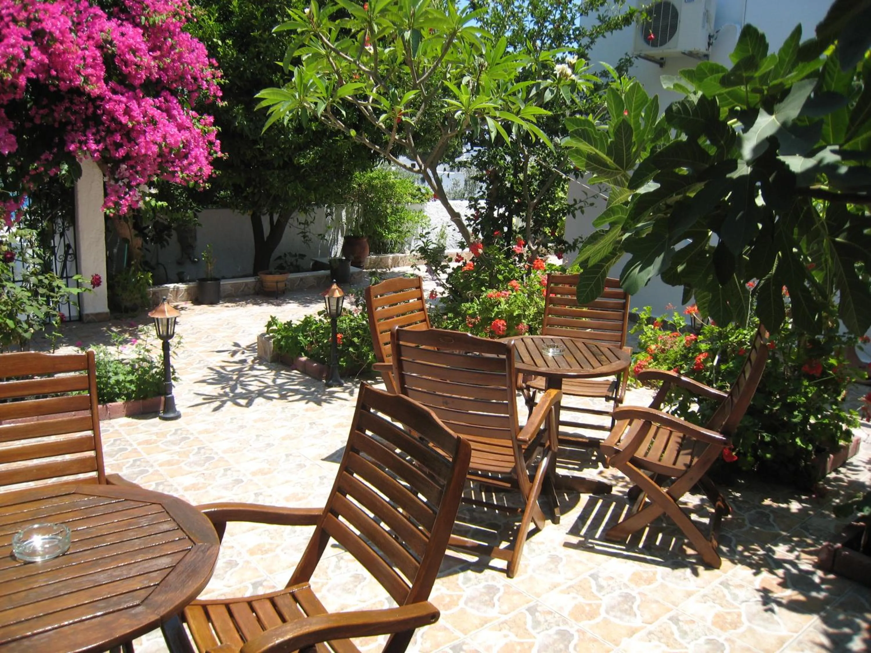 Property building in Eleftheria Lindian Studios II