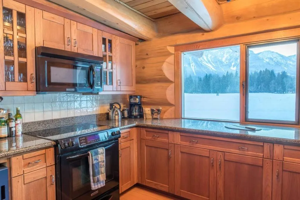 Natural landscape in Revelstoke House Luxury Log House at Base of Resort