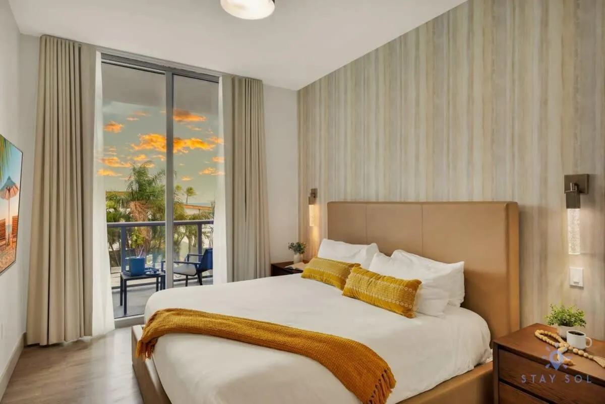 Best Stay - Rooftop Pool & Hot Tub - Hollywood Beach
