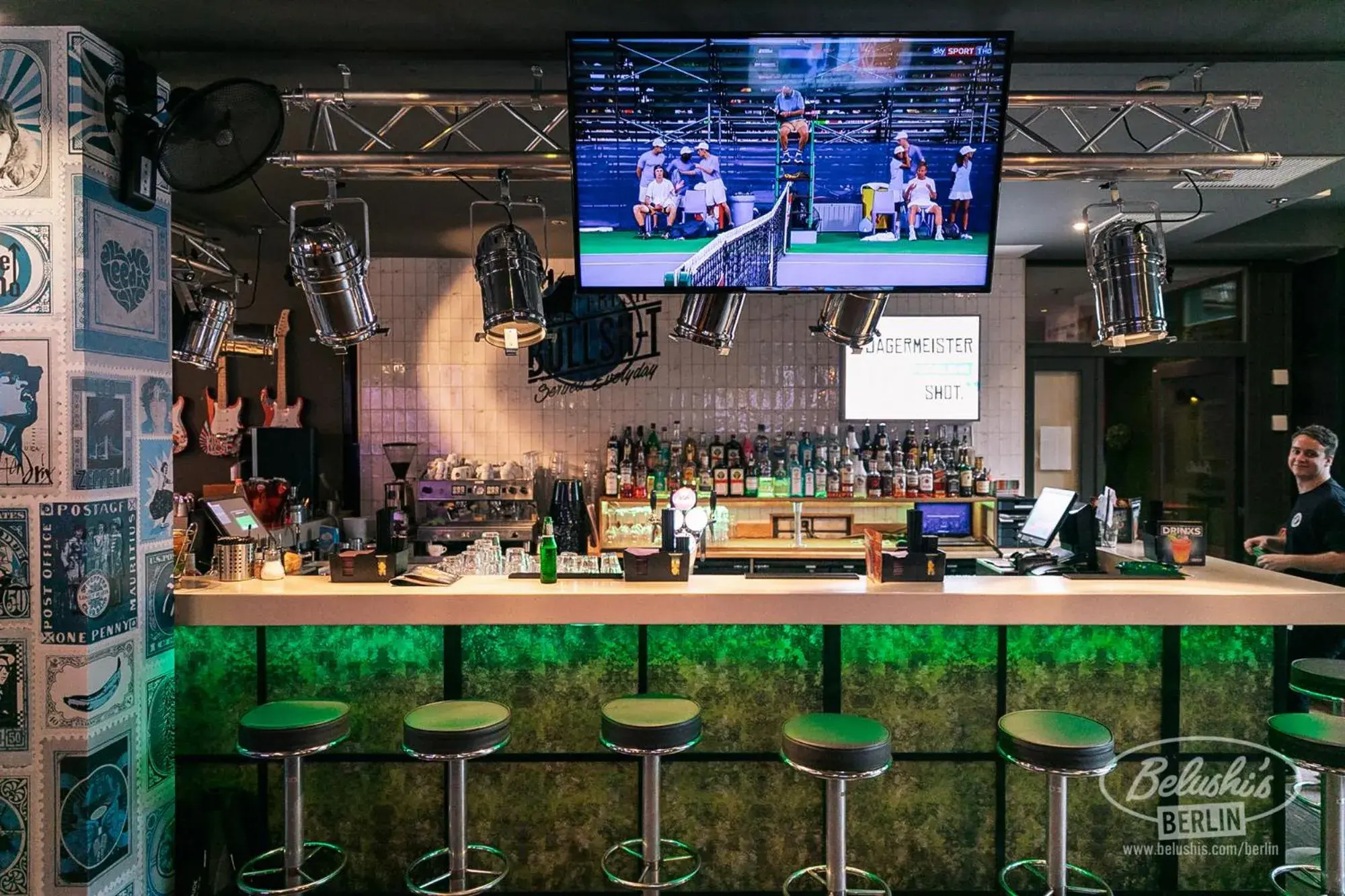 Lounge or bar in St Christopher's Inn Berlin - Mitte Lounge or bar in St Christopher's Inn Berlin - Mitte