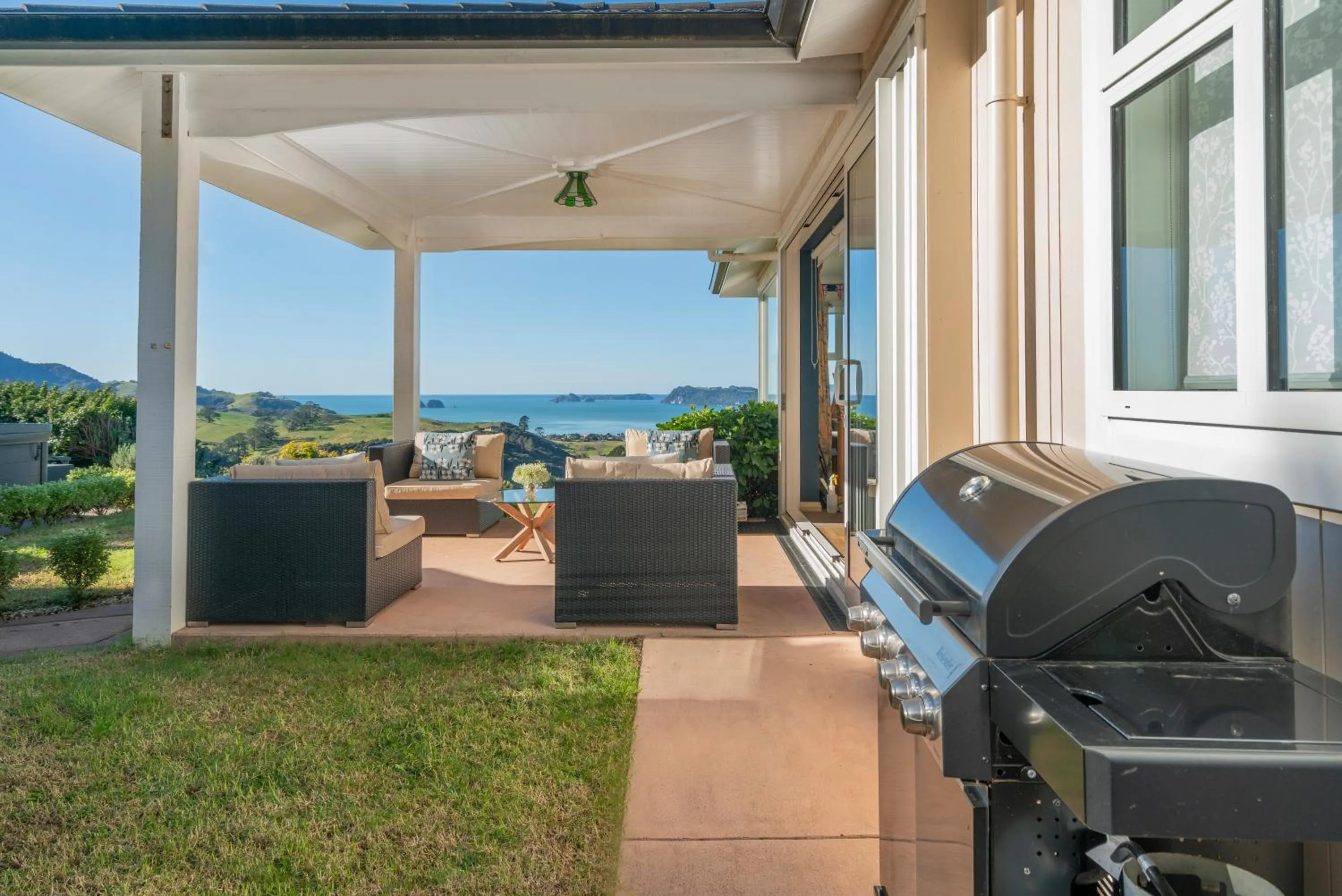 BBQ facilities in Bayview Valley Lodge Bed & Breakfast