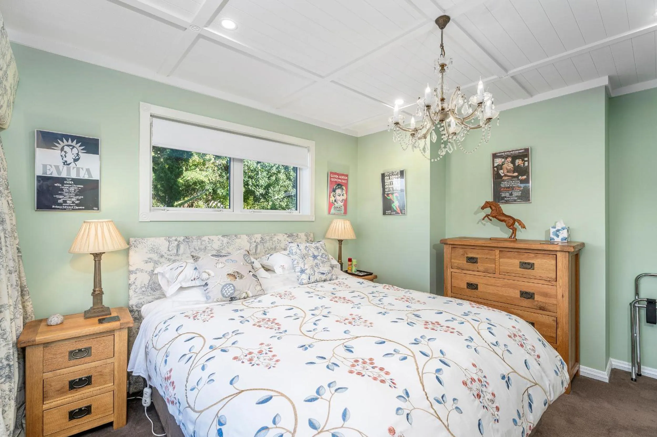 Bedroom, Bed in Bayview Valley Lodge Bed & Breakfast