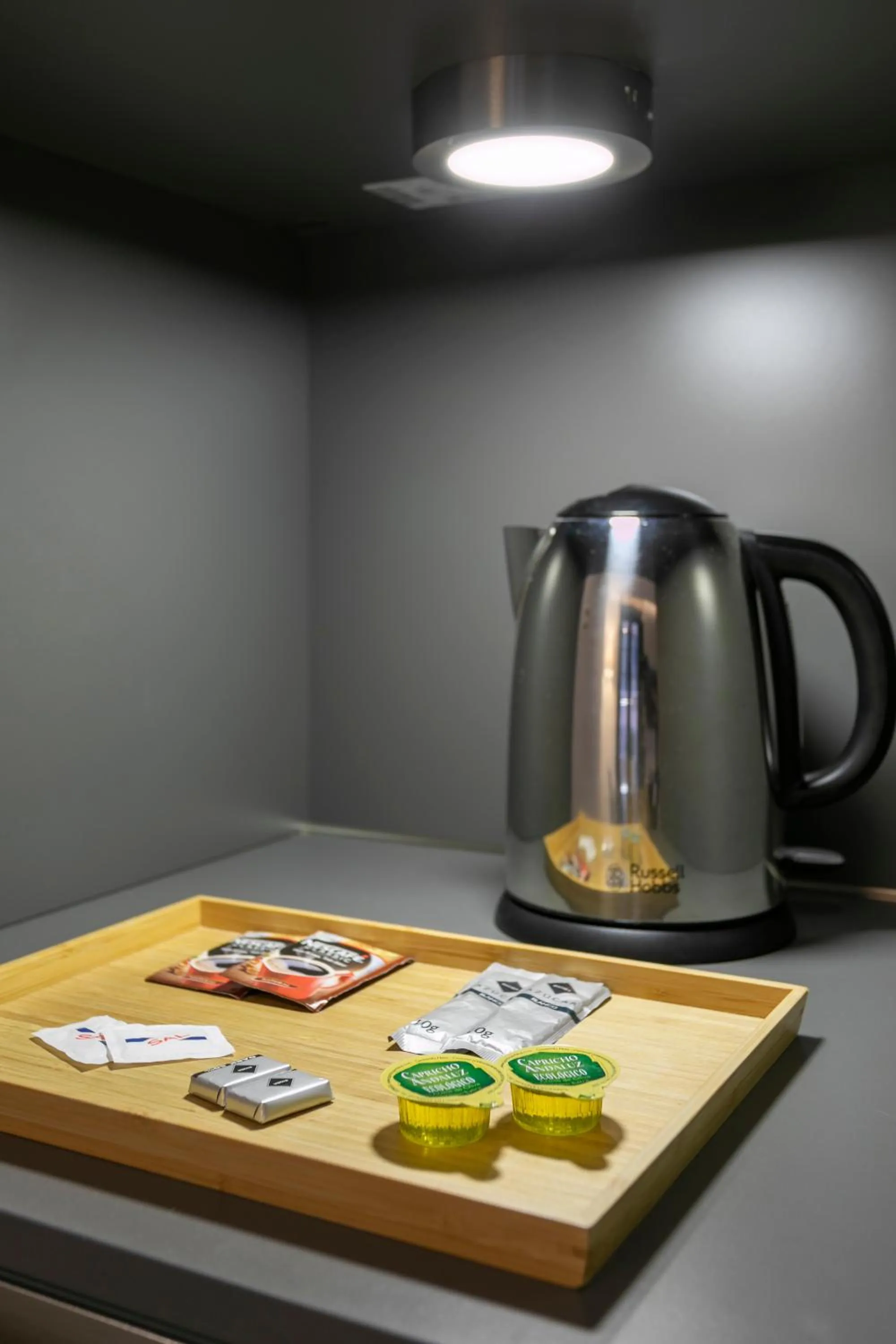 Coffee/tea facilities in Arenal Suites Alicante