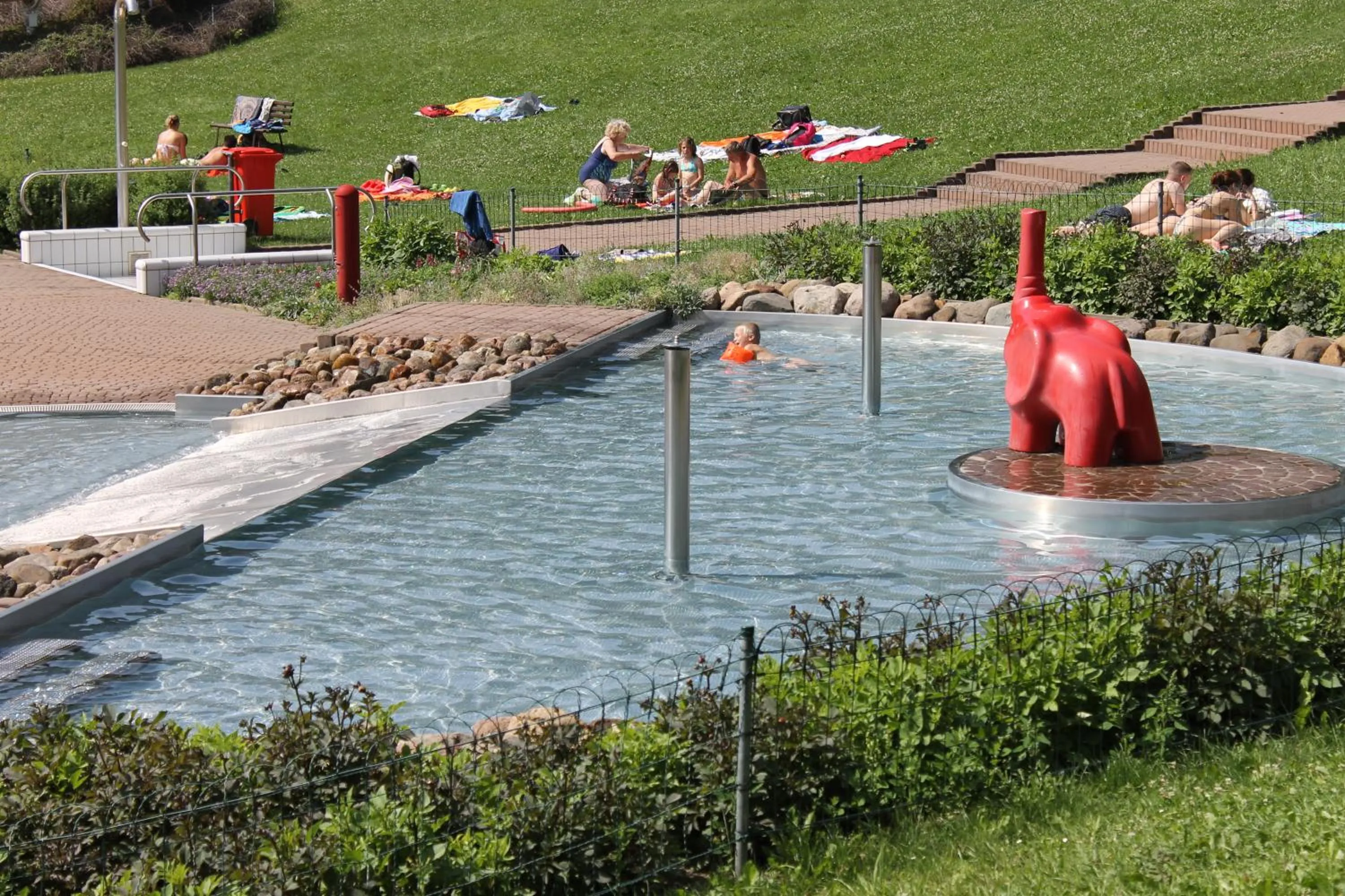 Summer in Hotel BB Bahnhof Bertsdorf