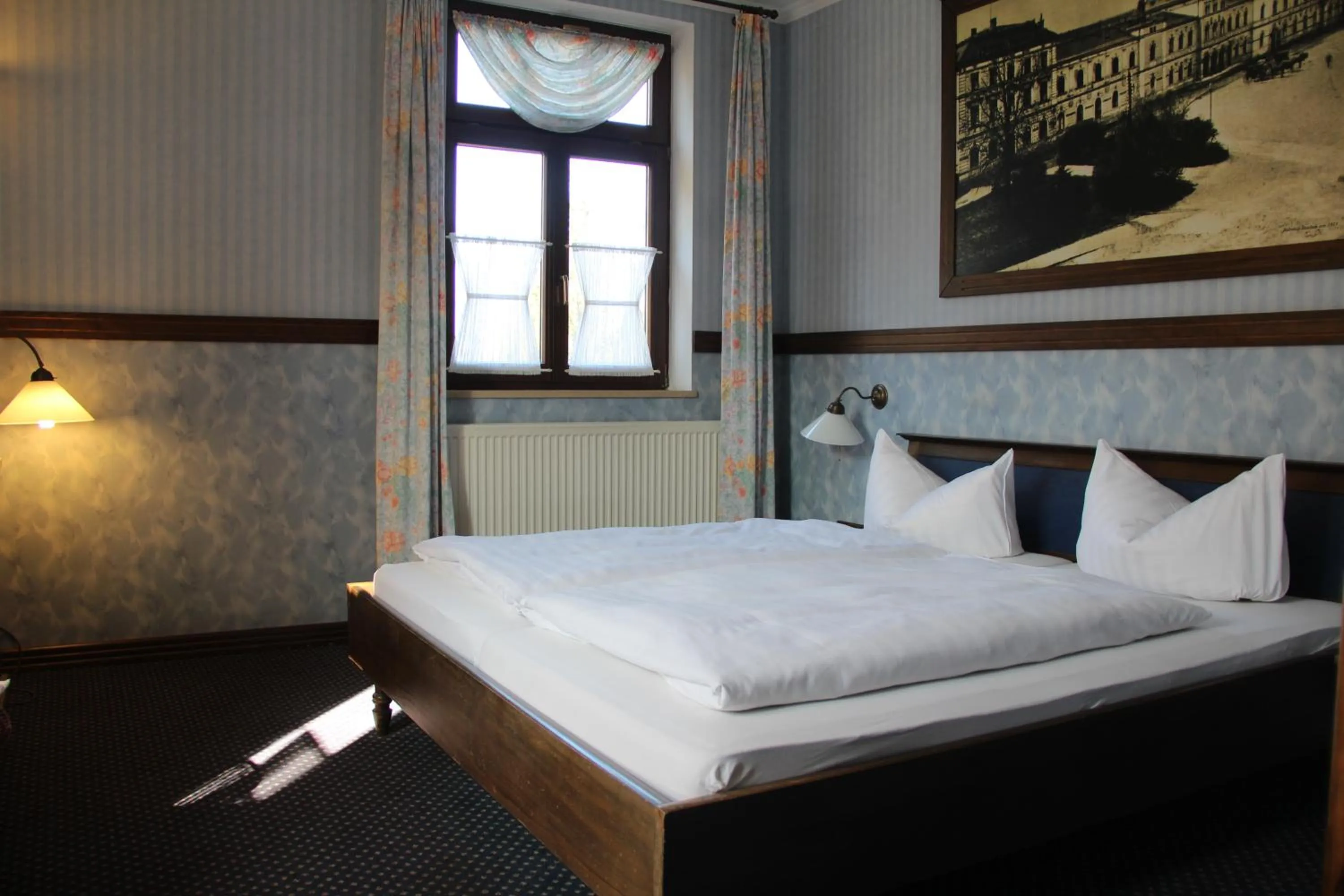 Bed in Hotel BB Bahnhof Bertsdorf