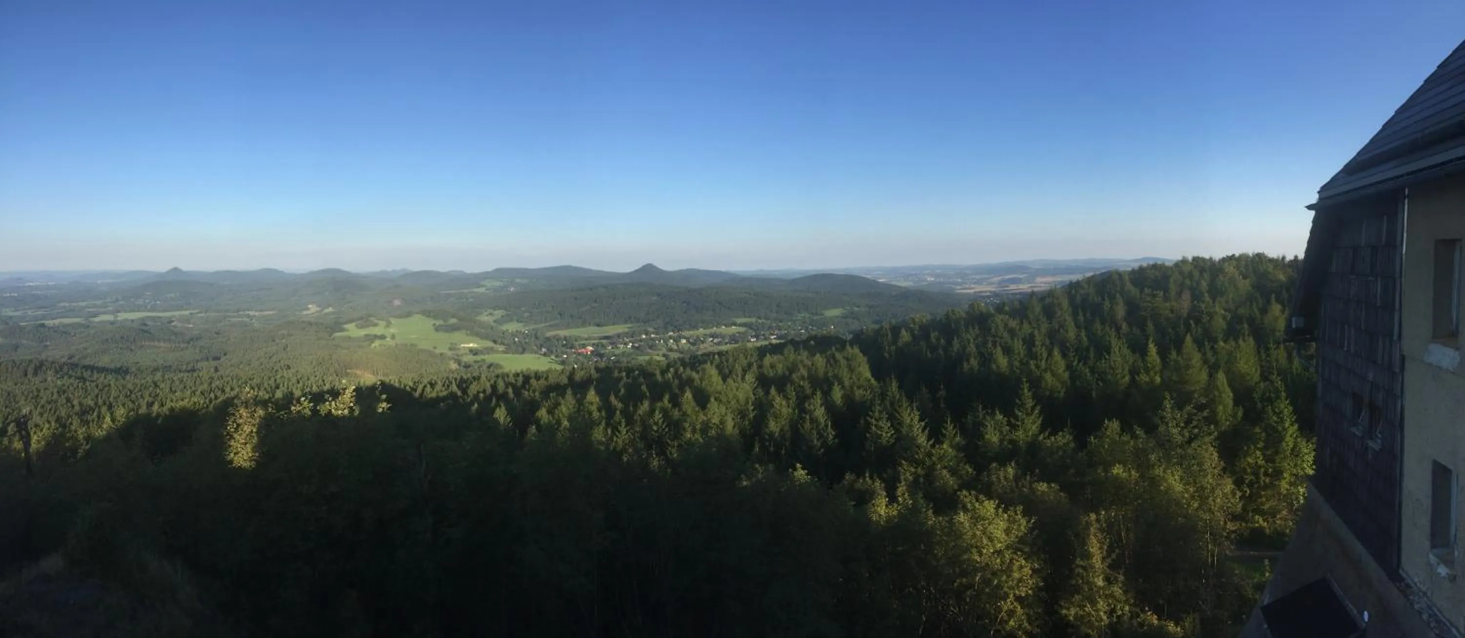 Hiking in Hotel BB Bahnhof Bertsdorf
