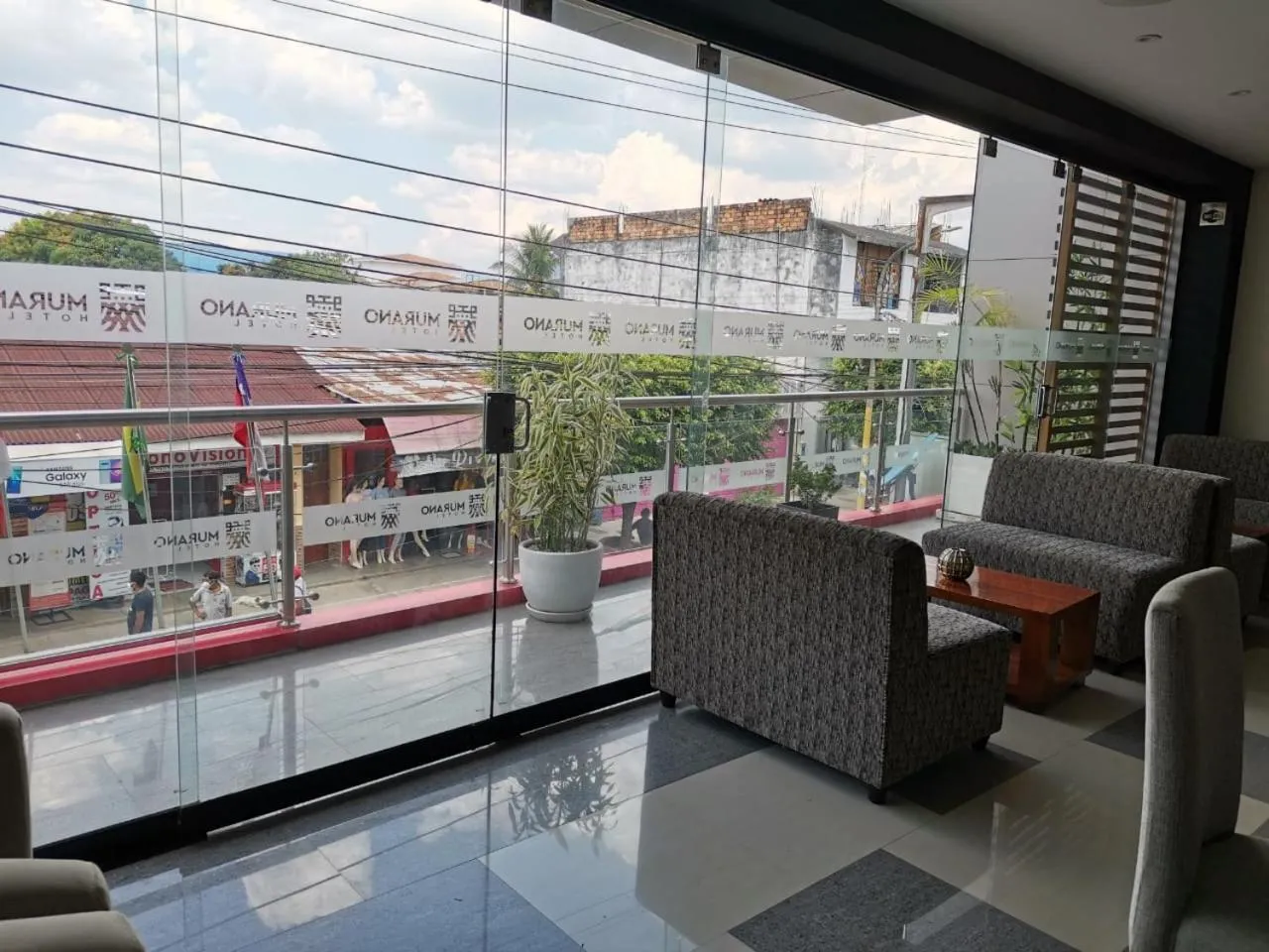 Restaurant/places to eat in Murano Hotel