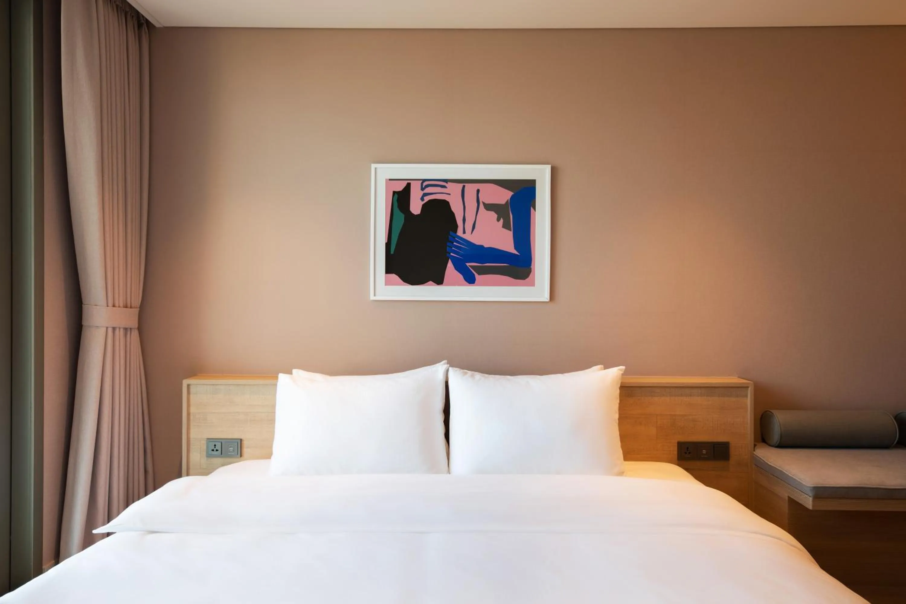 Bed in The Week & Resort