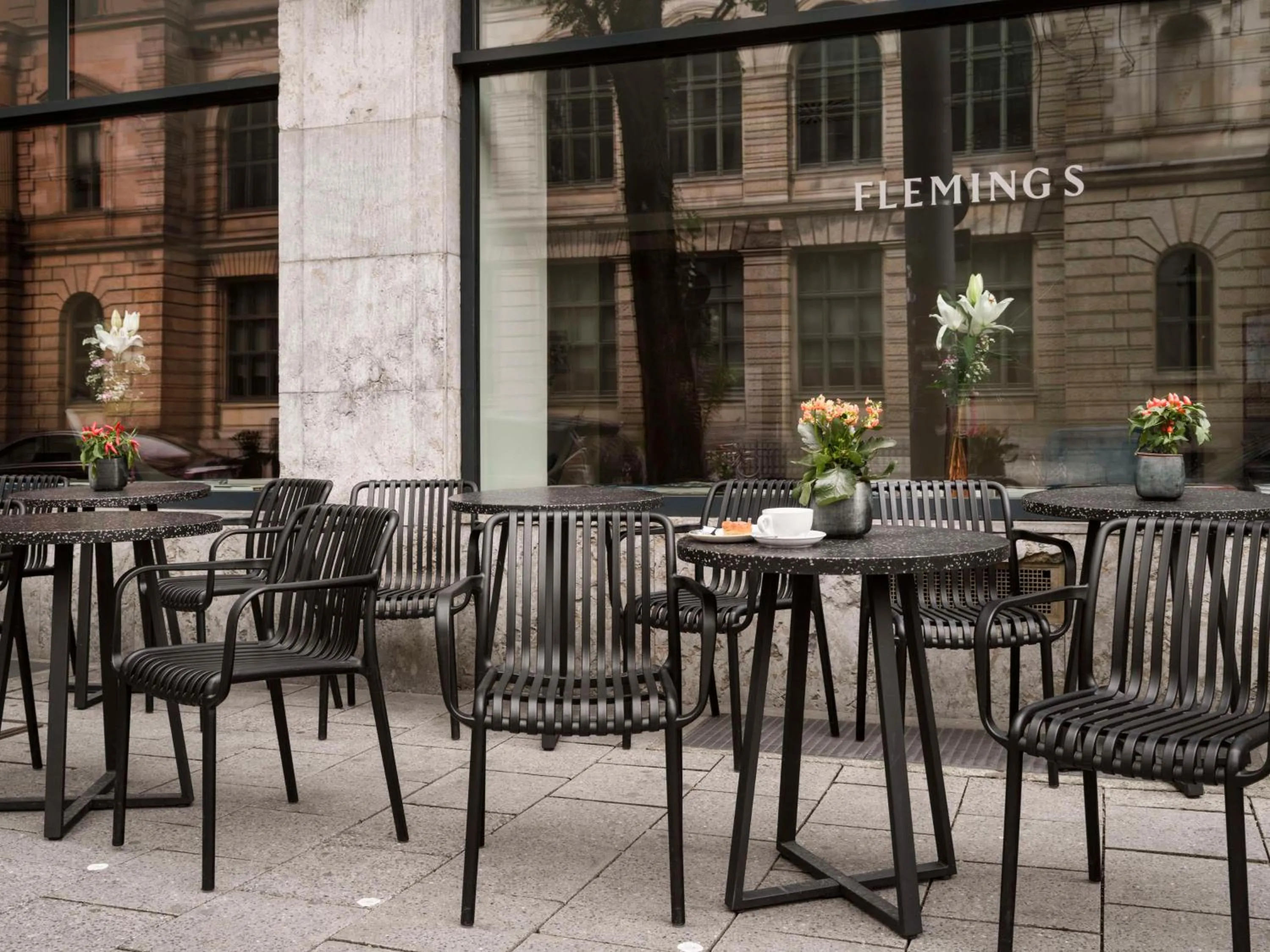 Property building in Flemings Hotel München-City