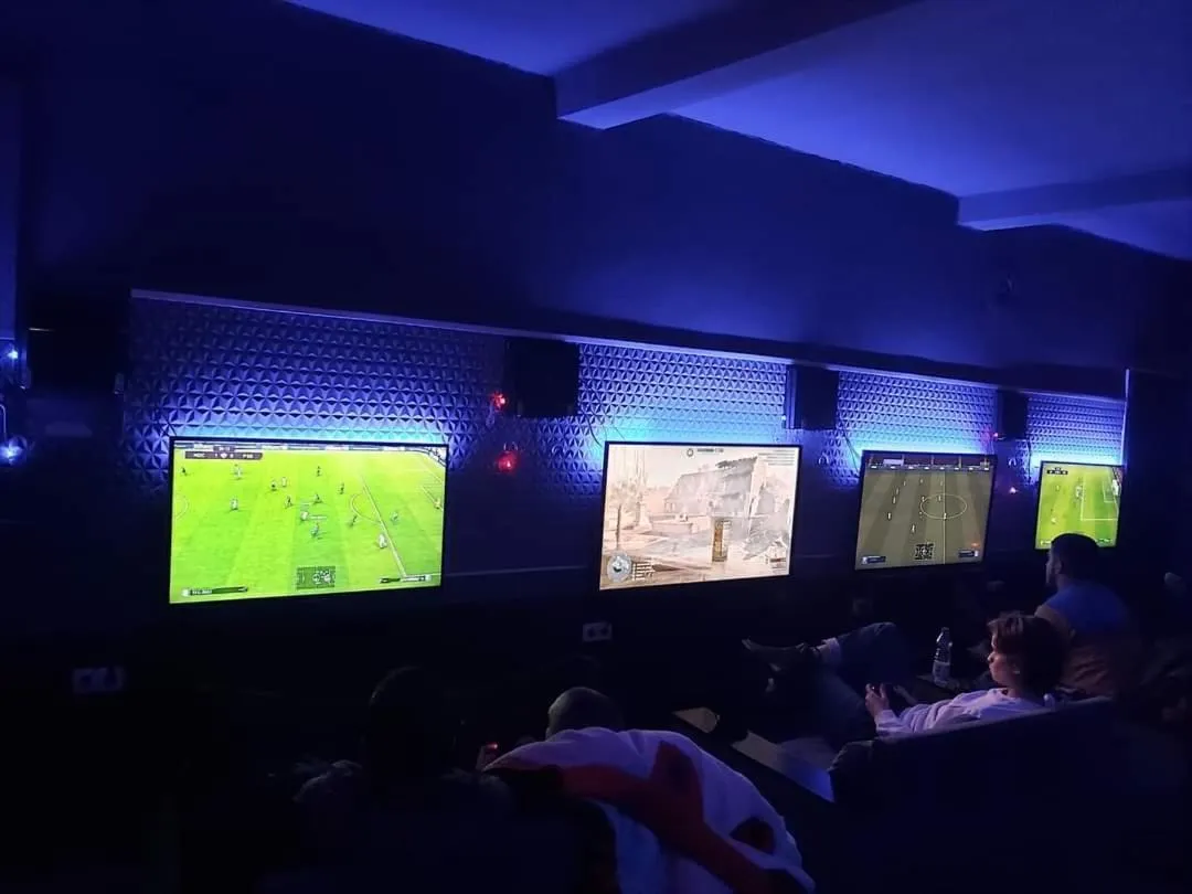 Evening entertainment in ELEGANT BLUE SUİTES