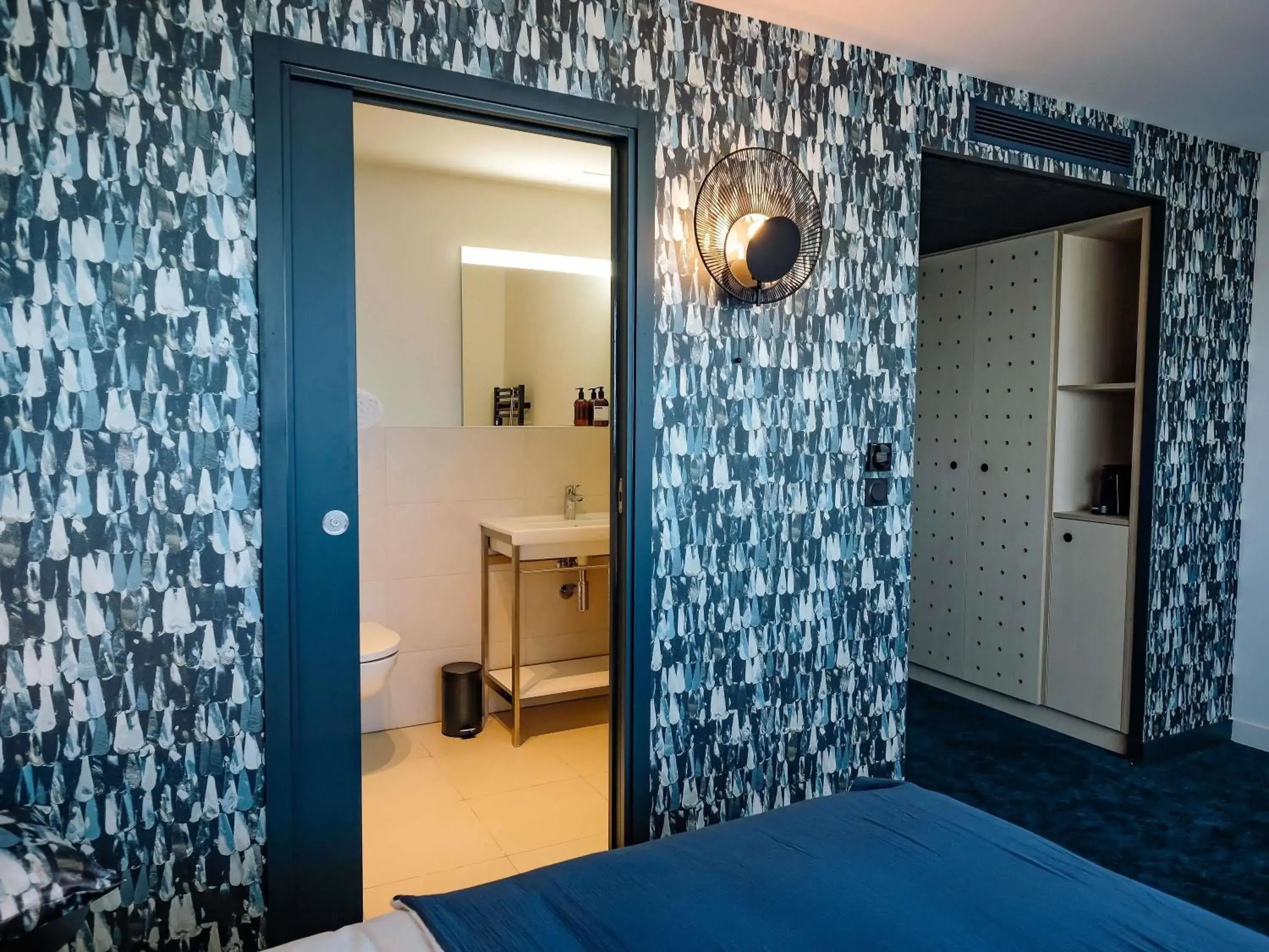 Bedroom, Bed in ibis Styles Bordeaux Lac Bruges Bedroom, Bed in ibis Styles Bordeaux Lac Bruges