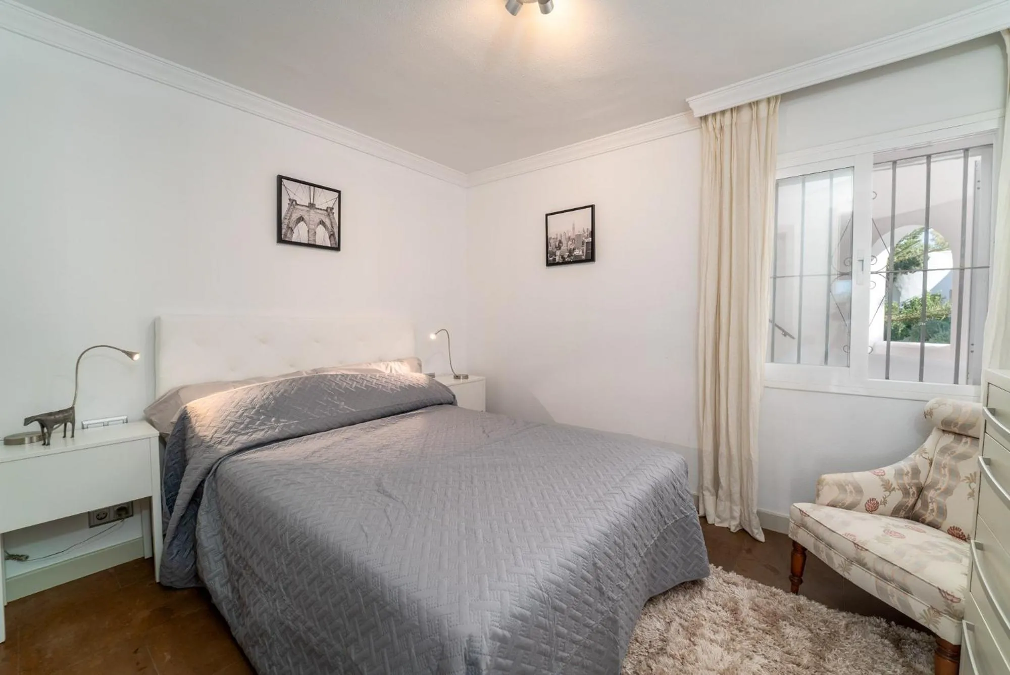 Bed in Azahara I, 25A small cozy apartment with great views located in the popular area of Nueva Andalucia