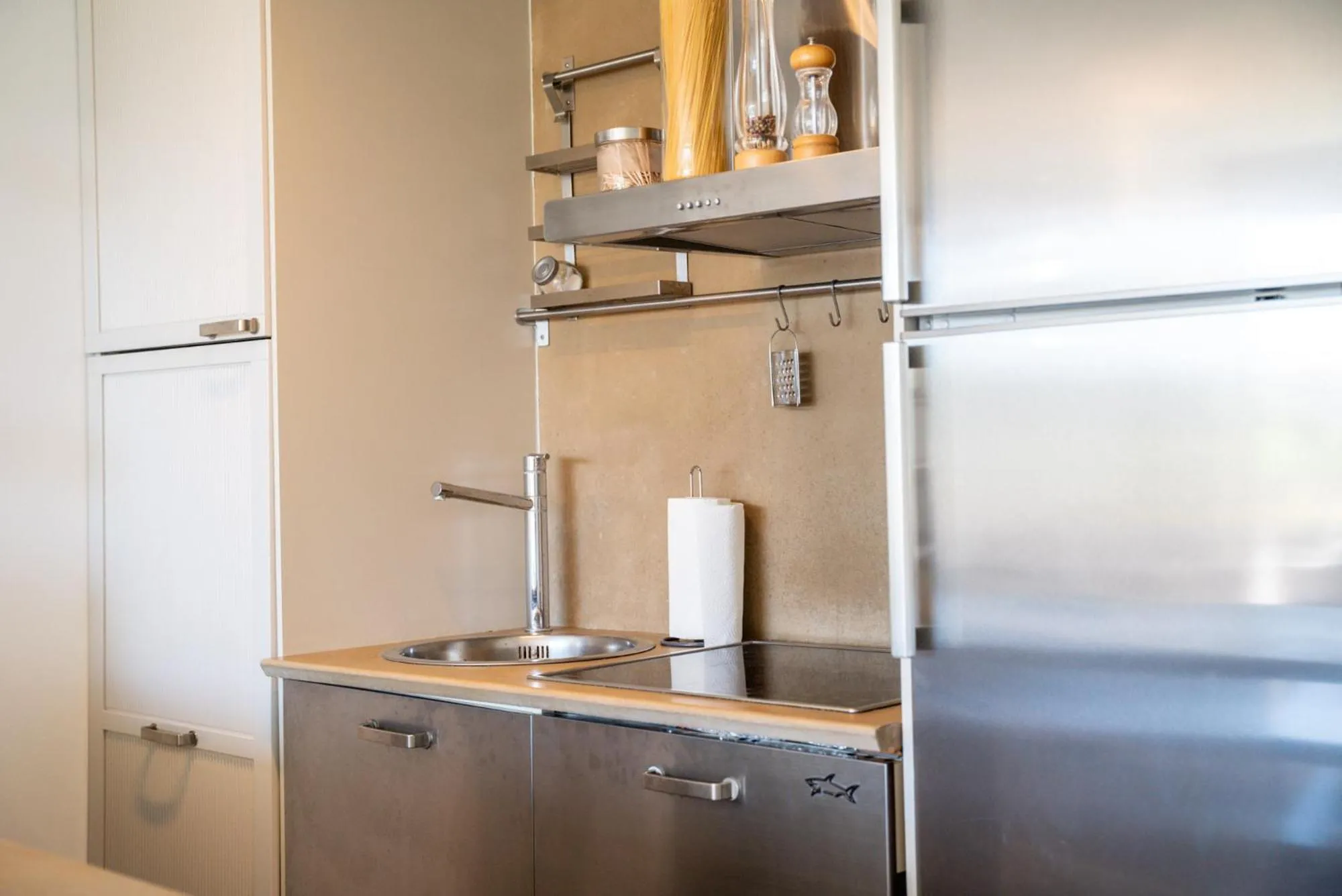 Kitchen or kitchenette in Azahara I, 25A small cozy apartment with great views located in the popular area of Nueva Andalucia