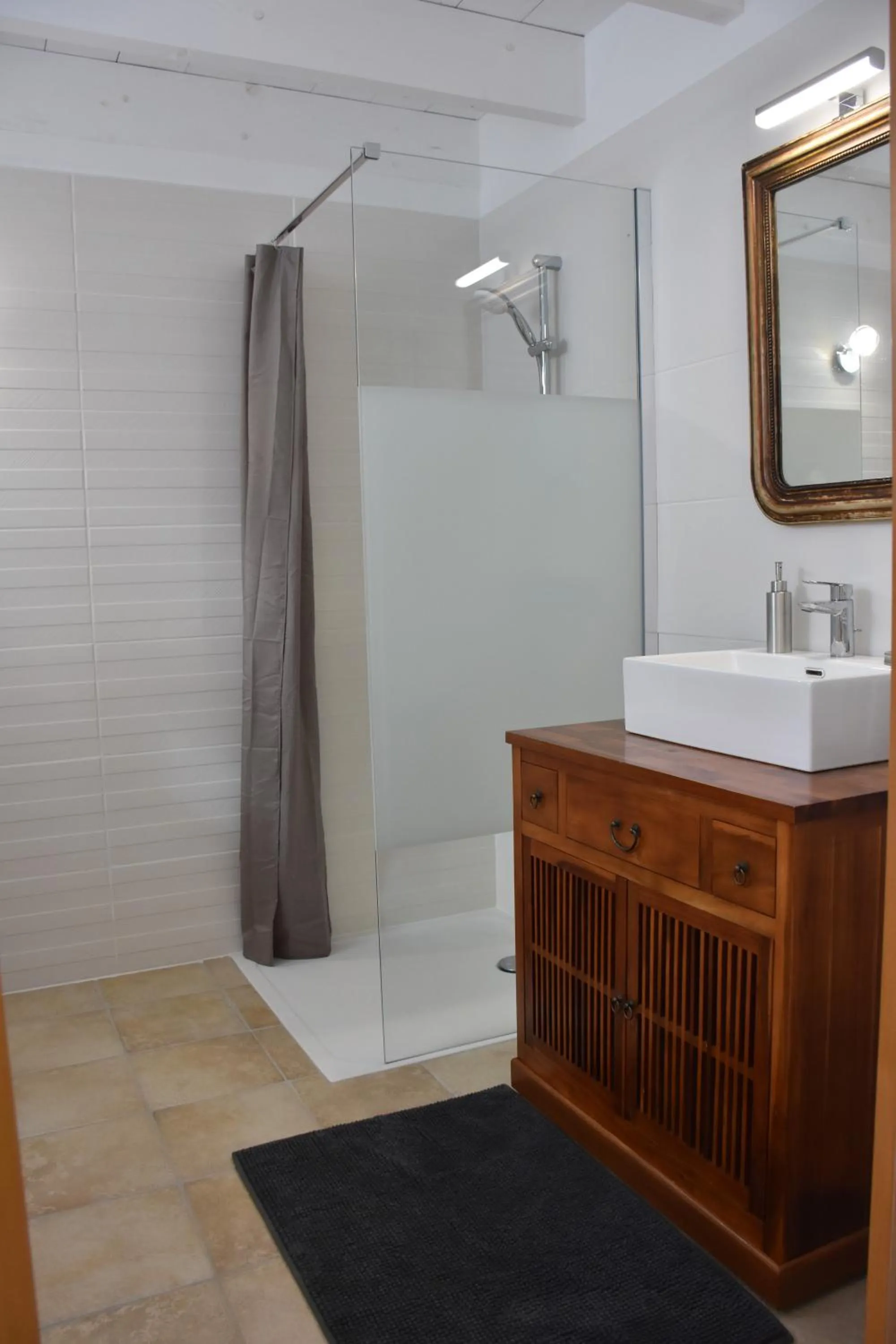 Bathroom in Domaine des Fougères