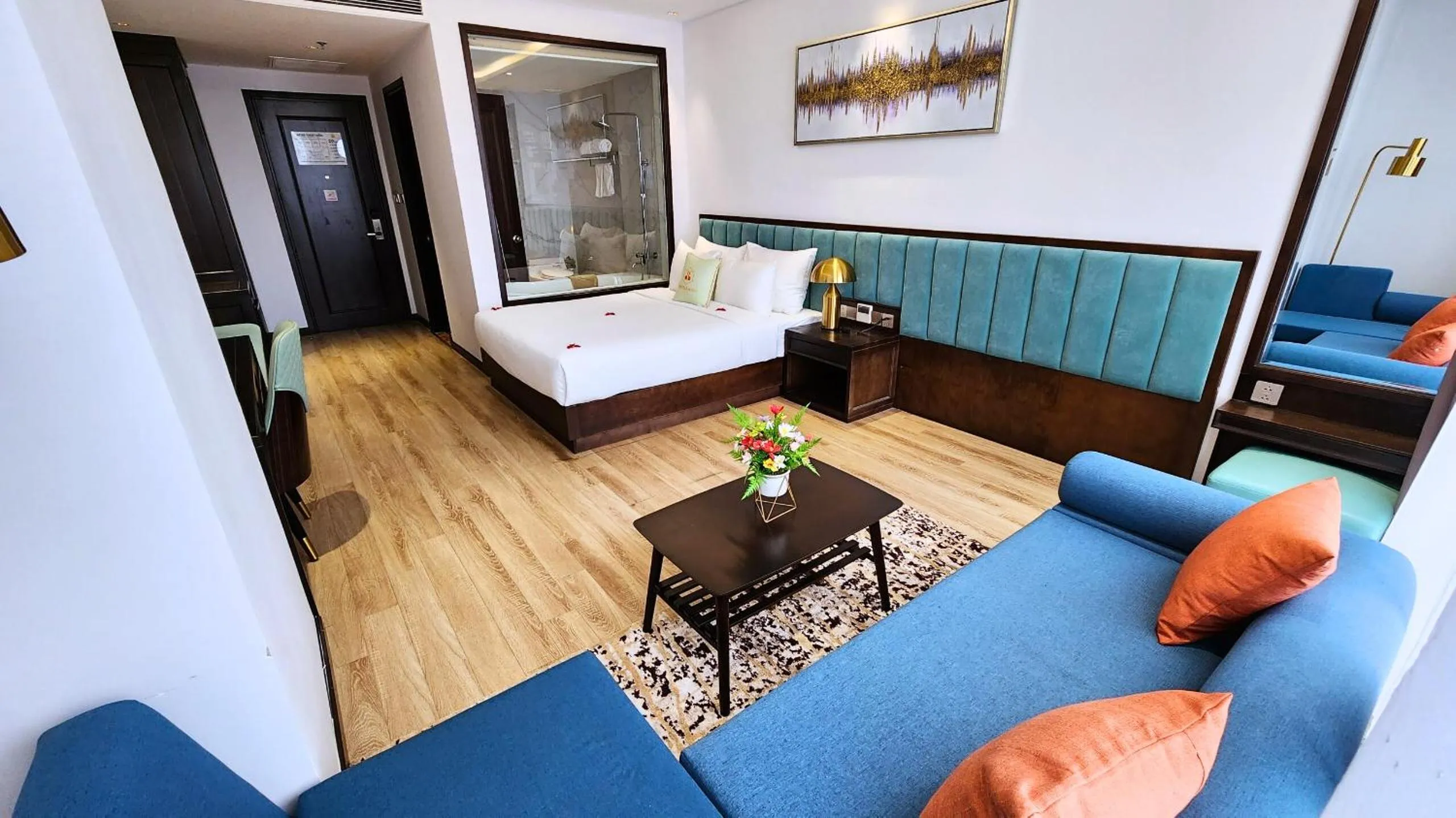 Bed in Cordial Grand Hotel Da Nang Beach - Infinity Rooftop Pool