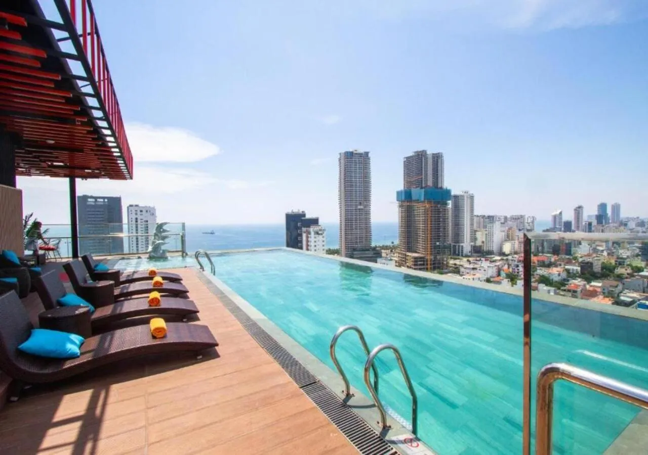 Property building in Cordial Grand Hotel Da Nang Beach - Infinity Rooftop Pool