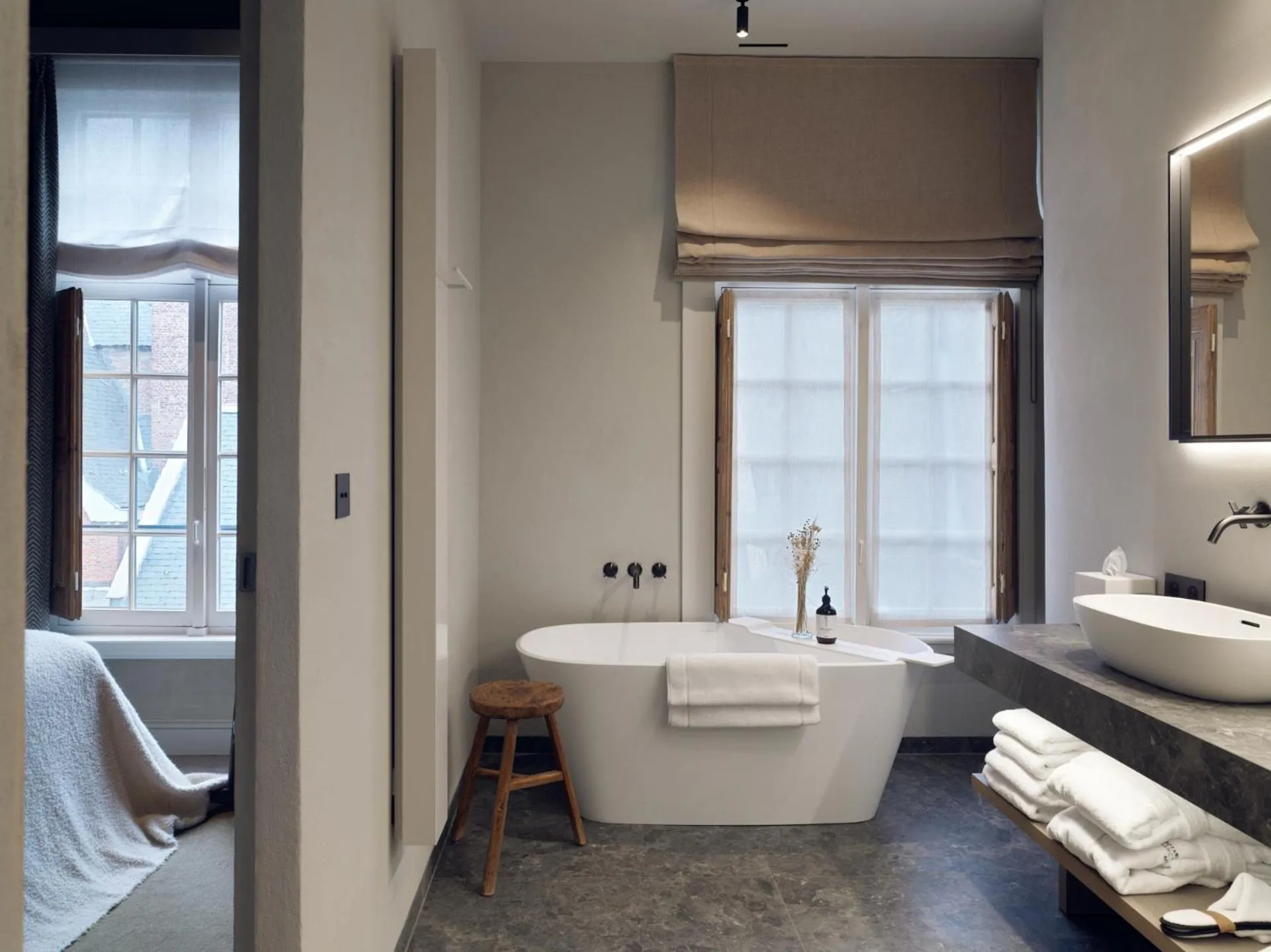Bathroom, Bed in Botanic Sanctuary Antwerp - The Leading Hotels of the World