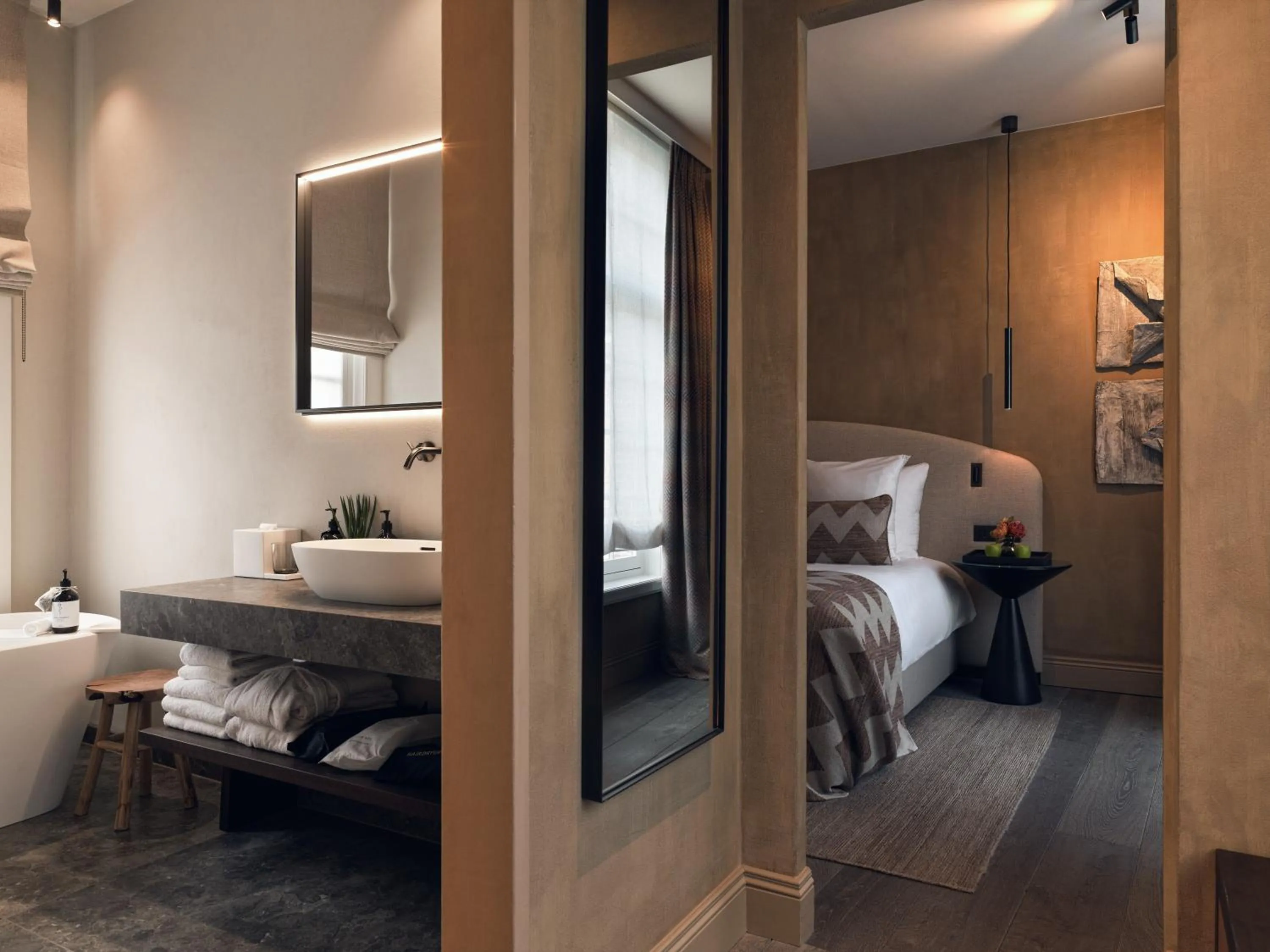 Bathroom, Bed in Botanic Sanctuary Antwerp - The Leading Hotels of the World