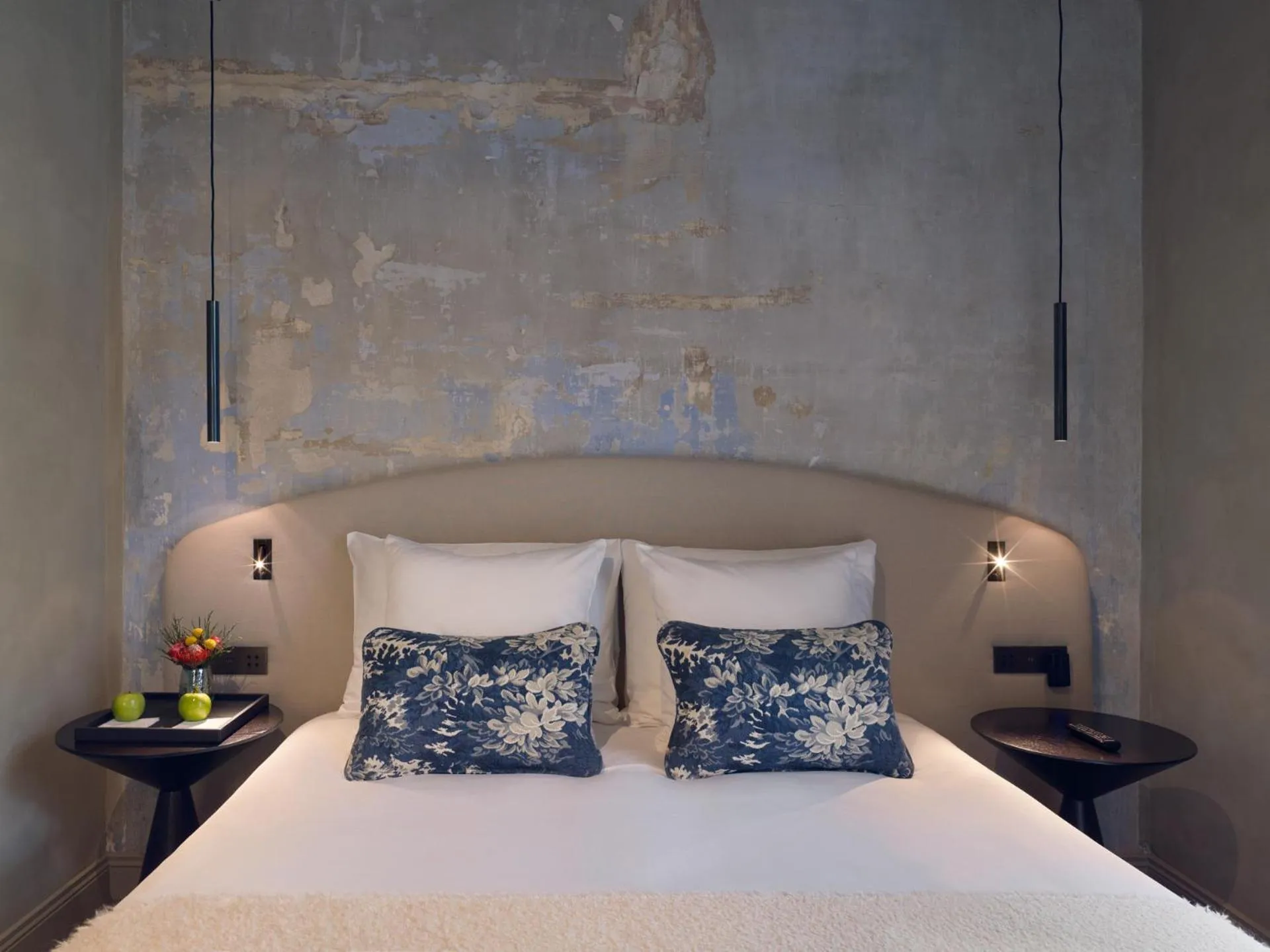 Bed in Botanic Sanctuary Antwerp - The Leading Hotels of the World