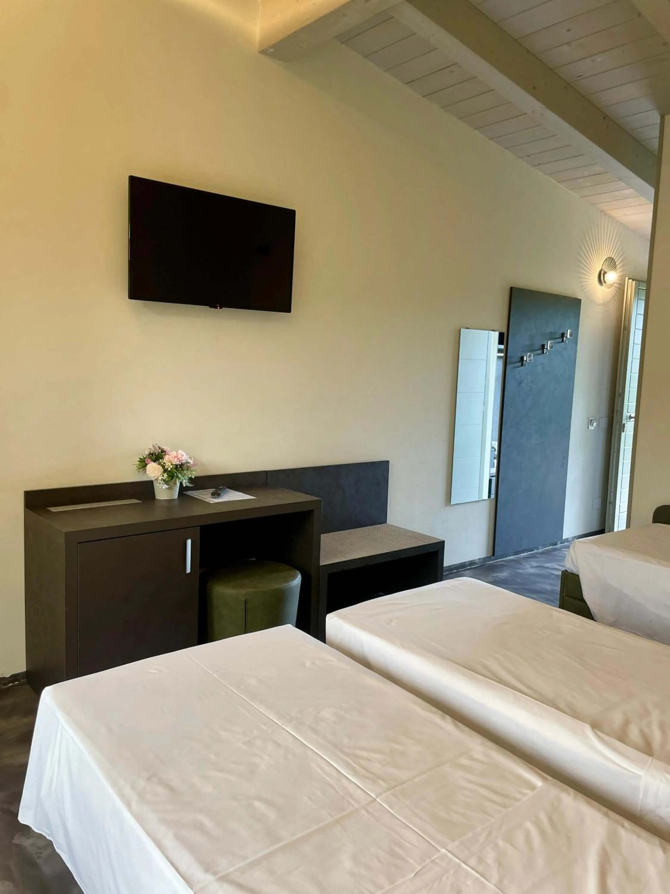 Bedroom, Bed in Modus Aquae