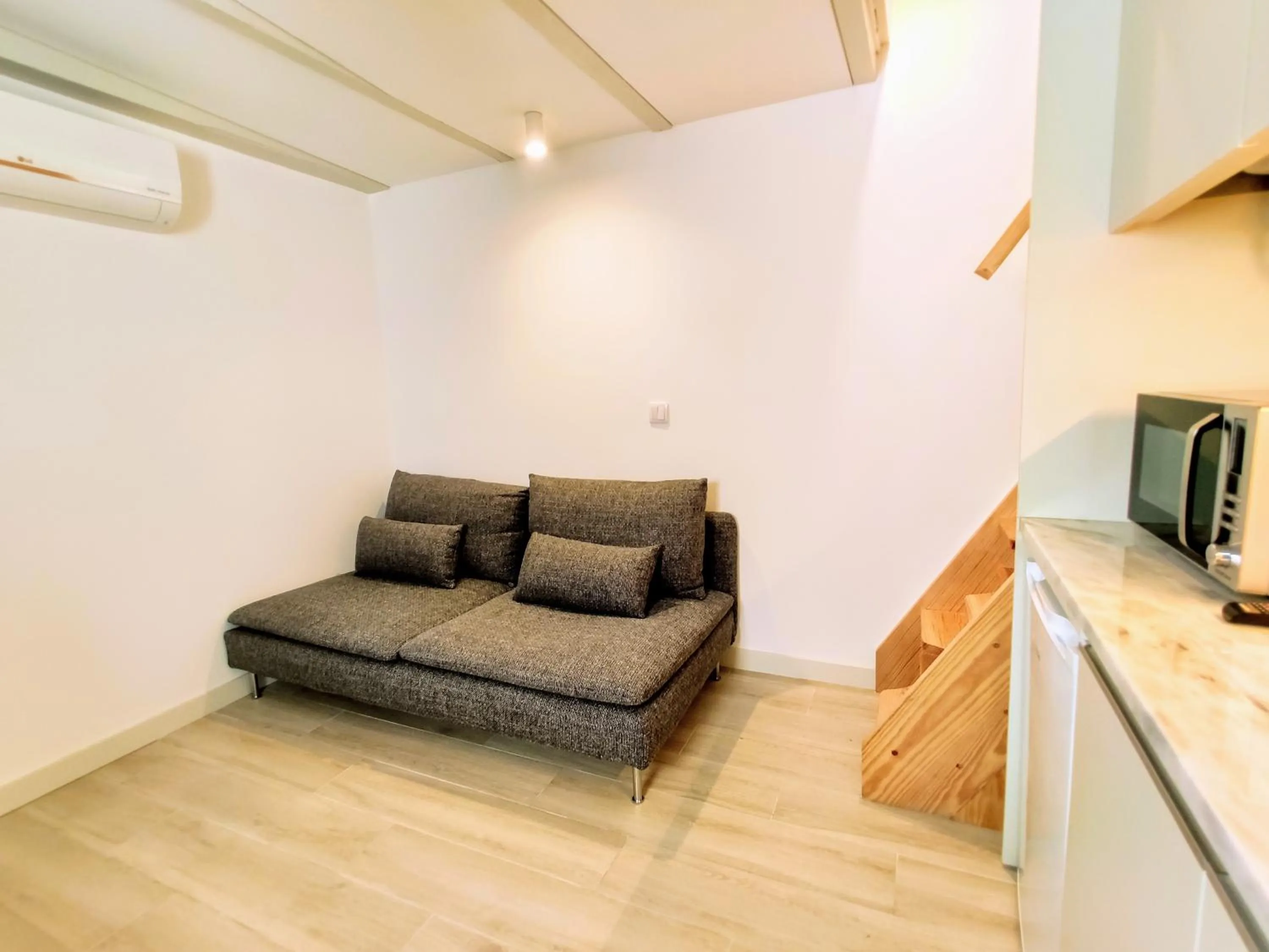 Living room in Bombarda Cinema Apartments