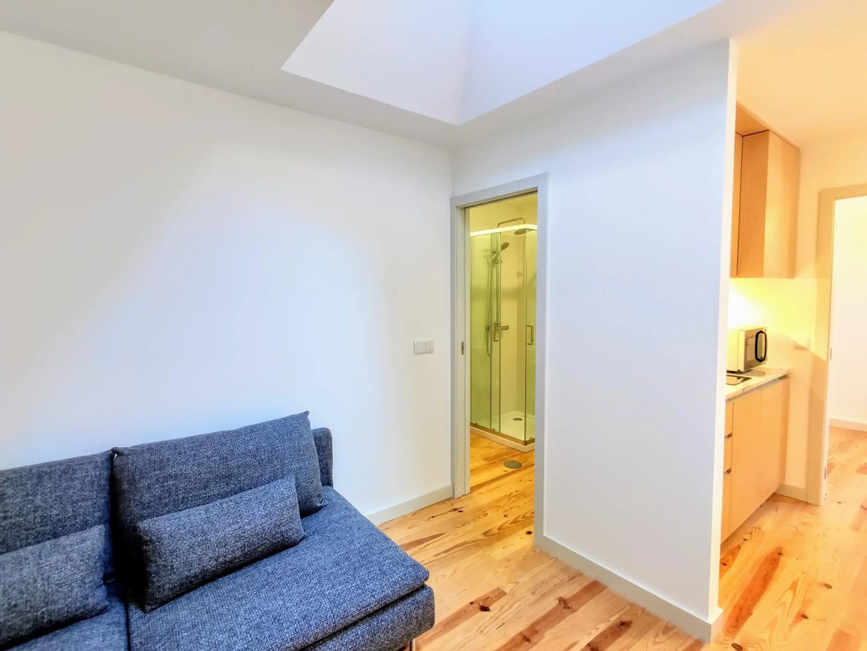 One-Bedroom Apartment in Bombarda Cinema Apartments One-Bedroom Apartment in Bombarda Cinema Apartments