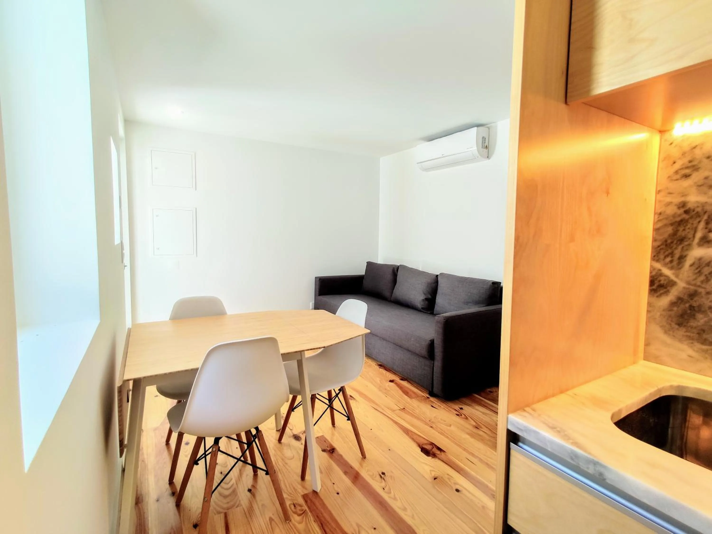 Living room in Bombarda Cinema Apartments