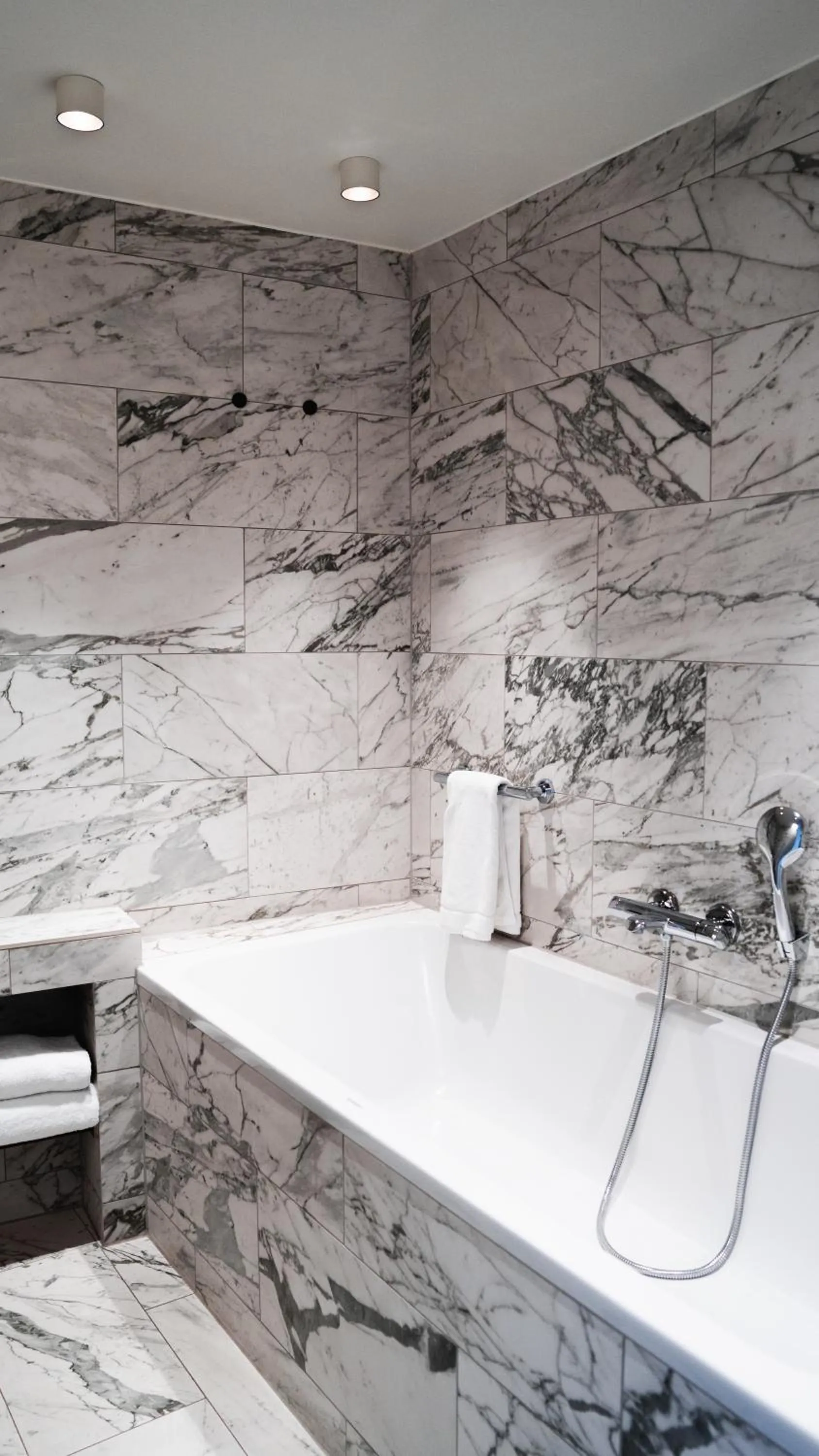 the Socialist, a Tribute Portfolio Hotel