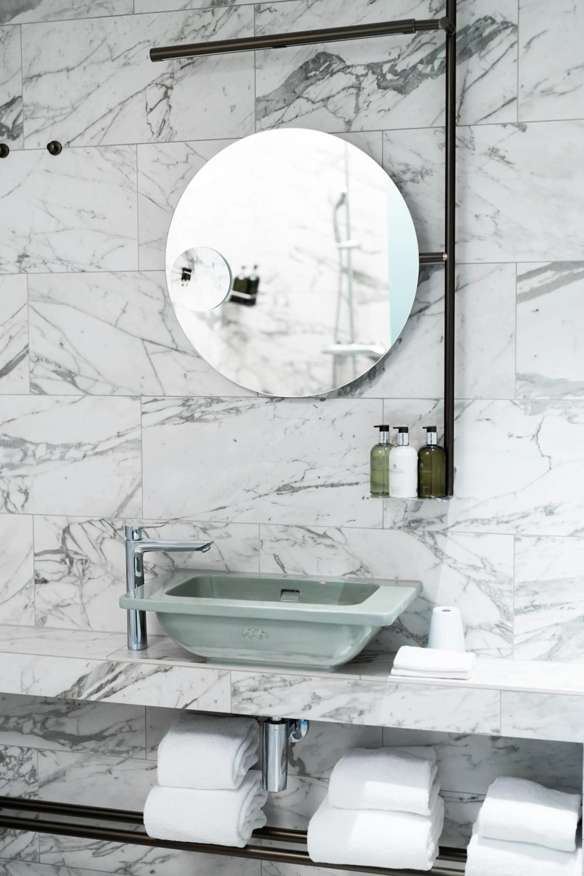 the Socialist, a Tribute Portfolio Hotel