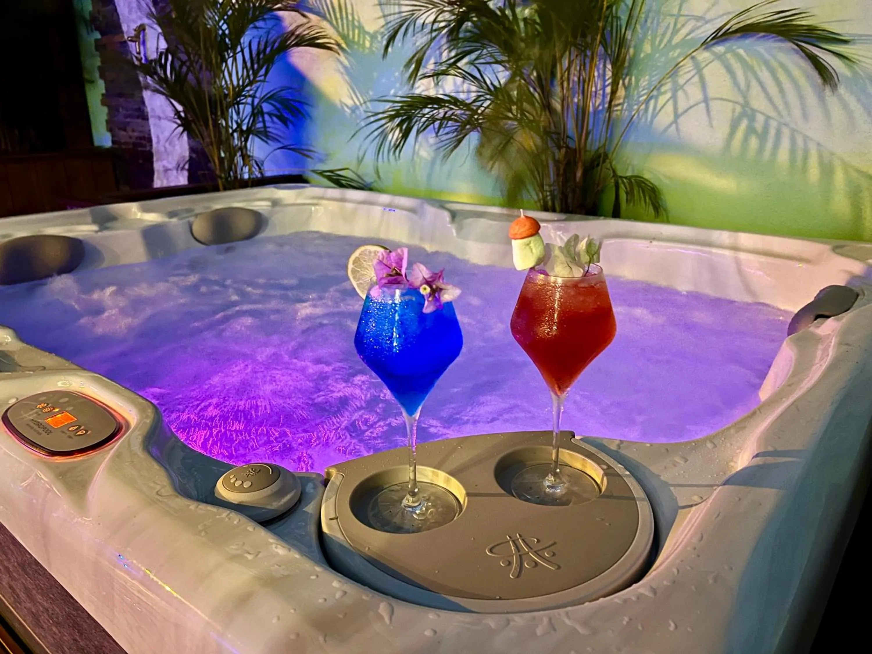 Hot Tub in Kawan Bay Suites