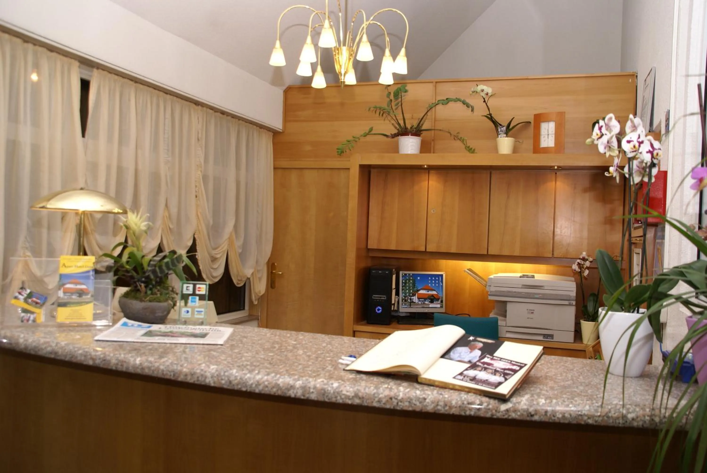 Lobby or reception in Apart Hotel Gera