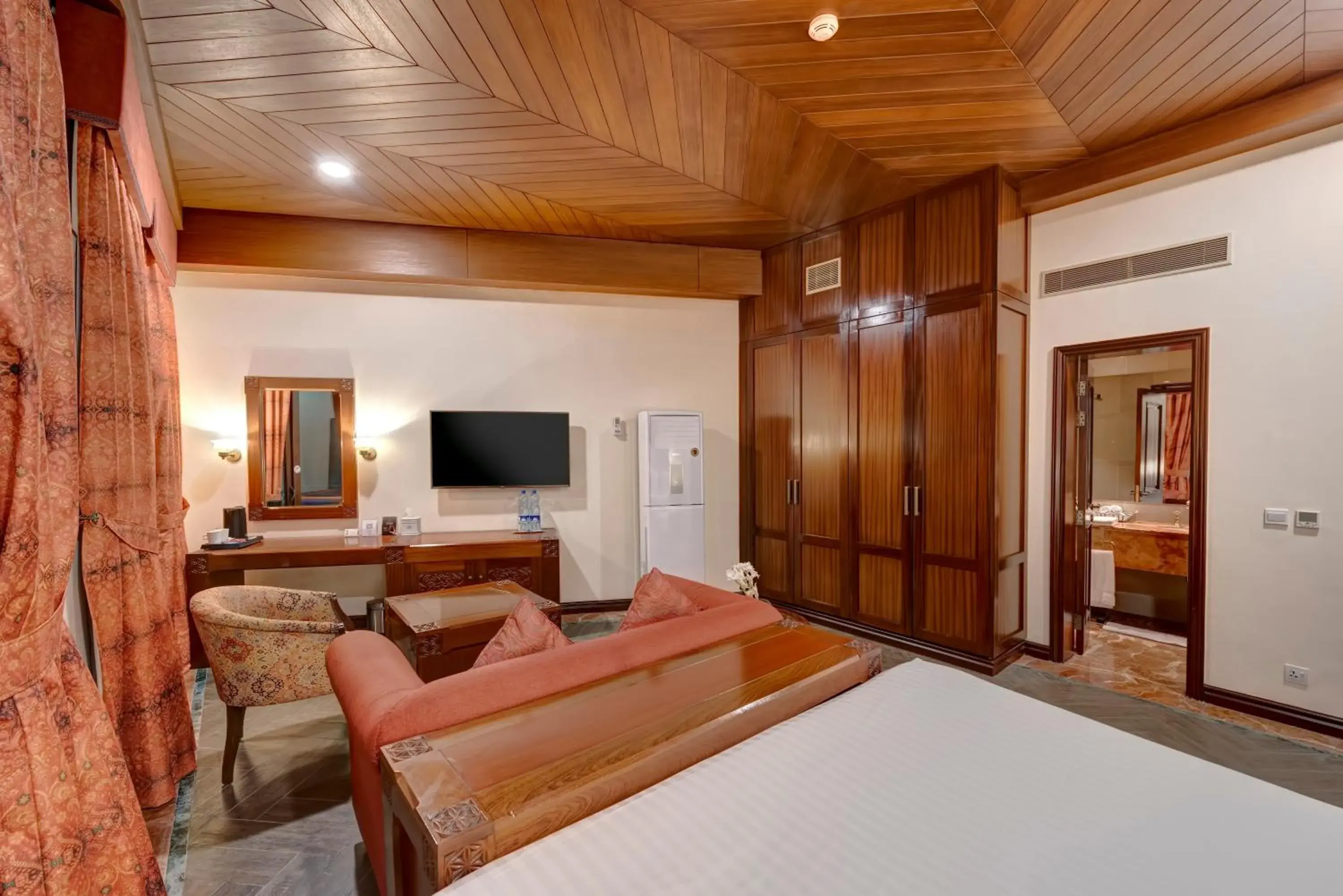 Bedroom, Bed in Pearl Continental Hotel Malam Jabba Bedroom, Bed in Pearl Continental Hotel Malam Jabba