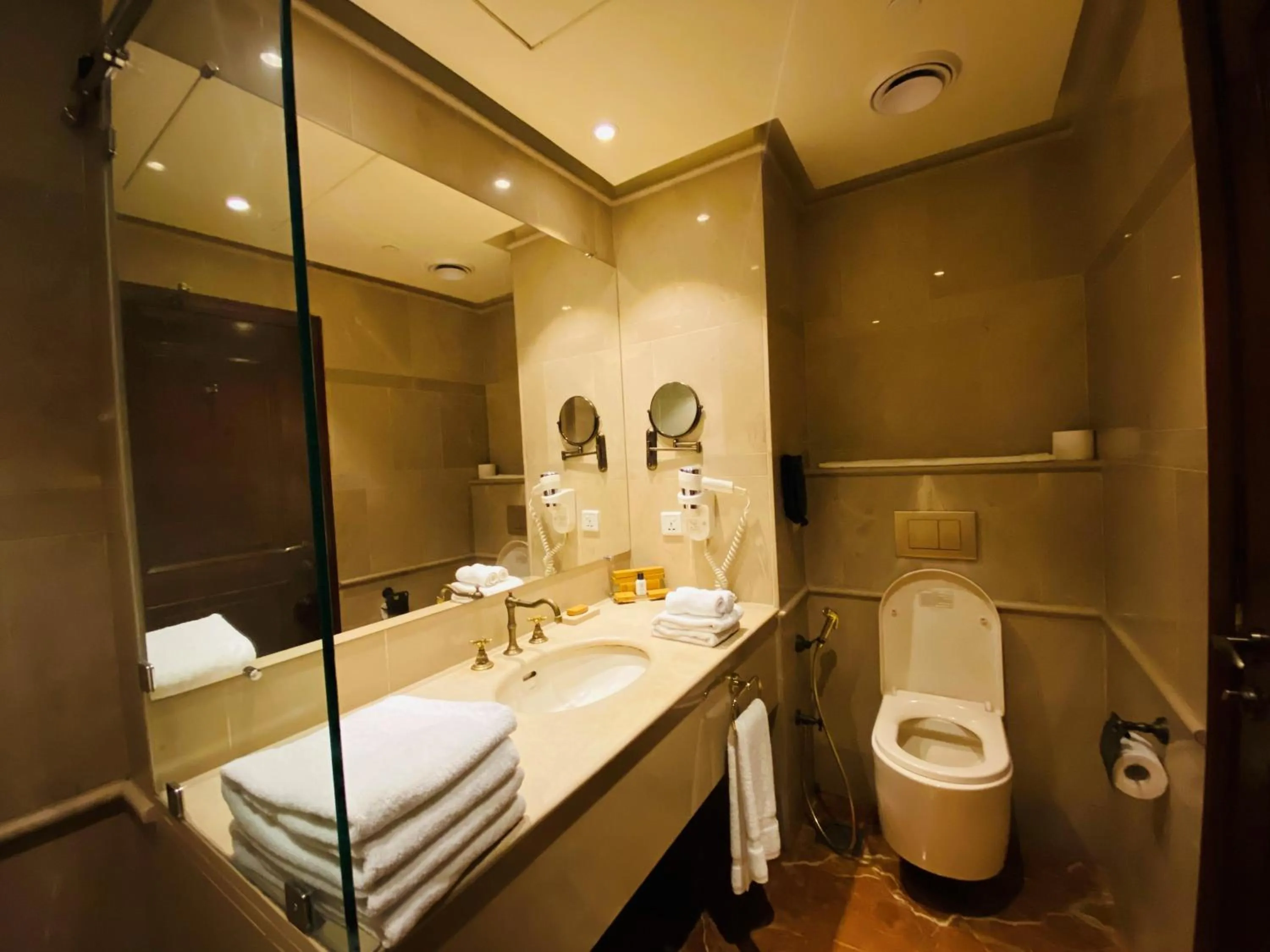 Bathroom in Pearl Continental Hotel Malam Jabba