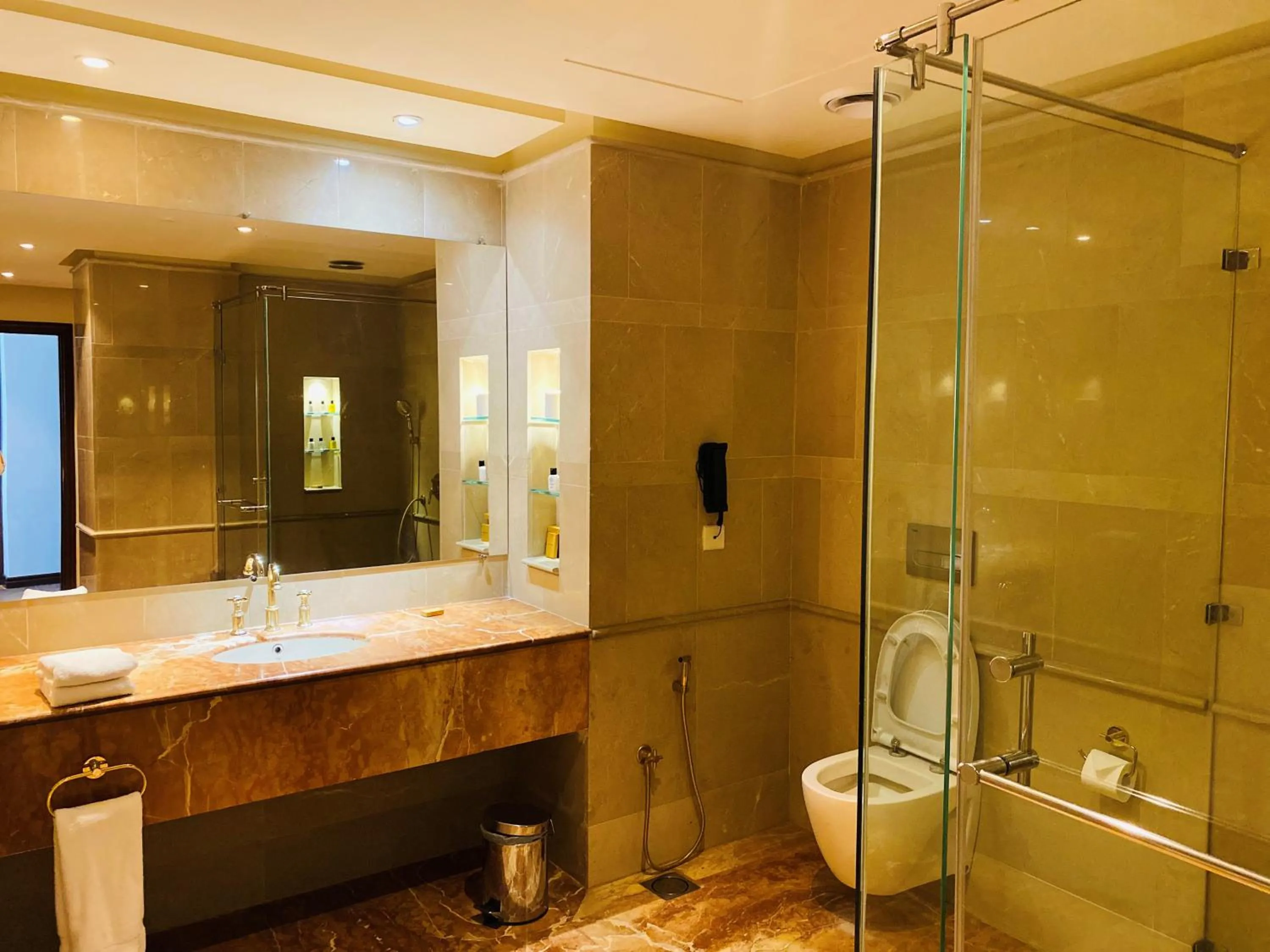 Bathroom in Pearl Continental Hotel Malam Jabba