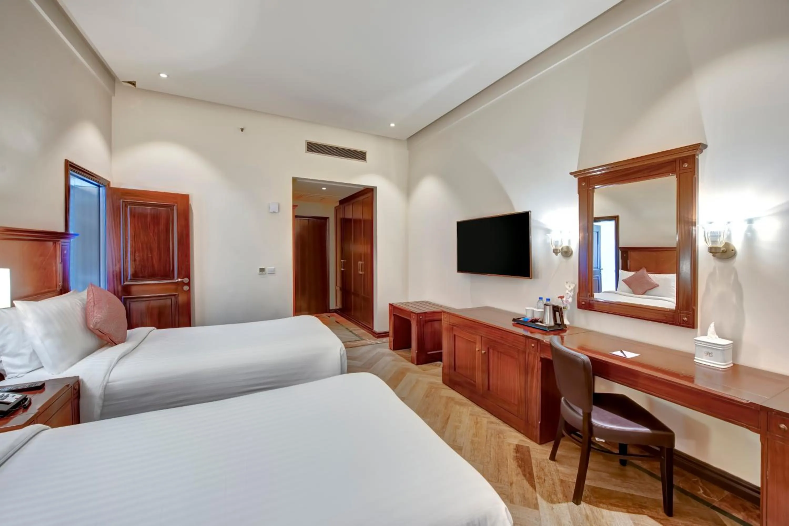 Bed in Pearl Continental Hotel Malam Jabba