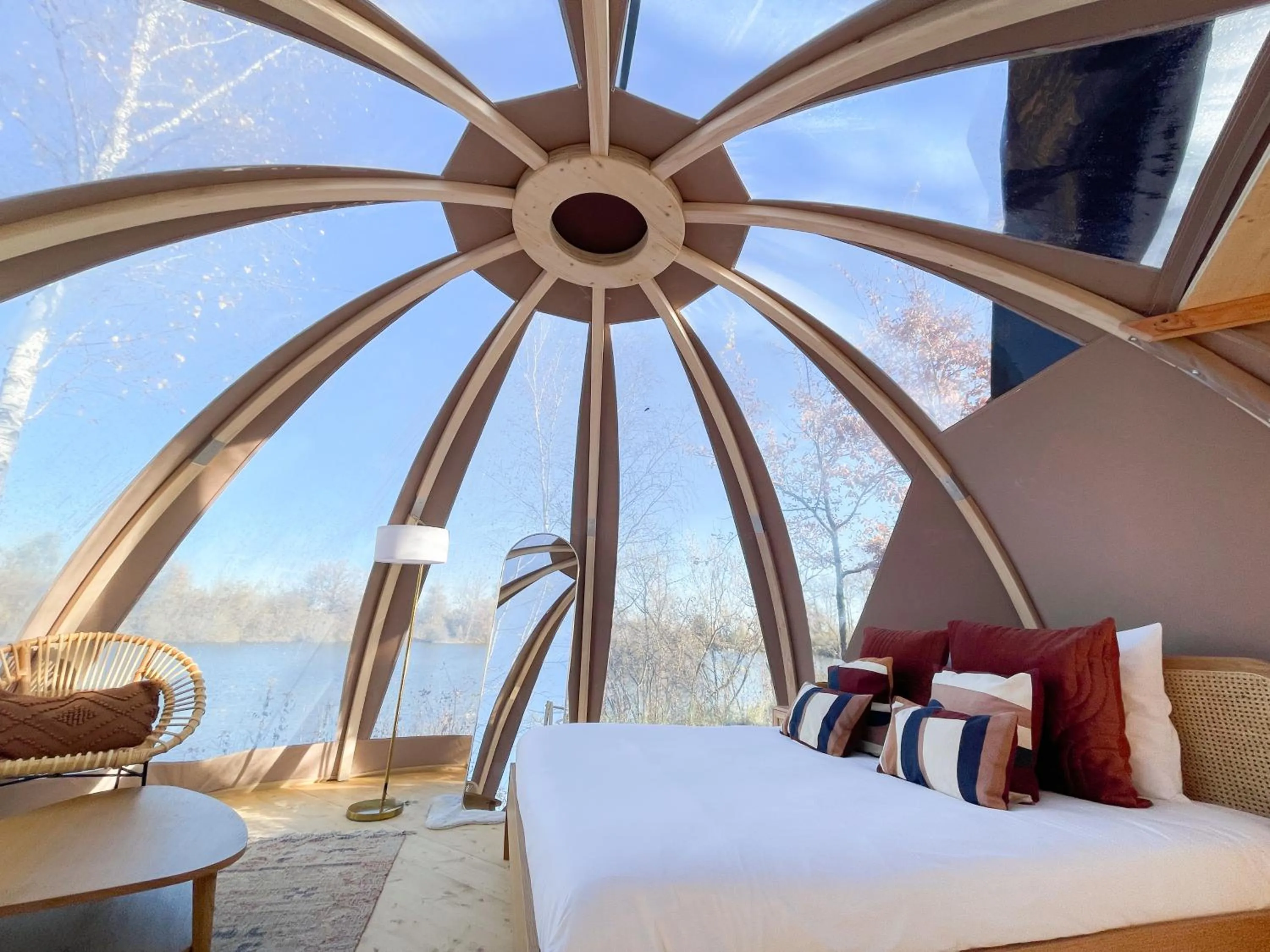 Photo of the whole room, Bed in Les Etangs de la Bassée