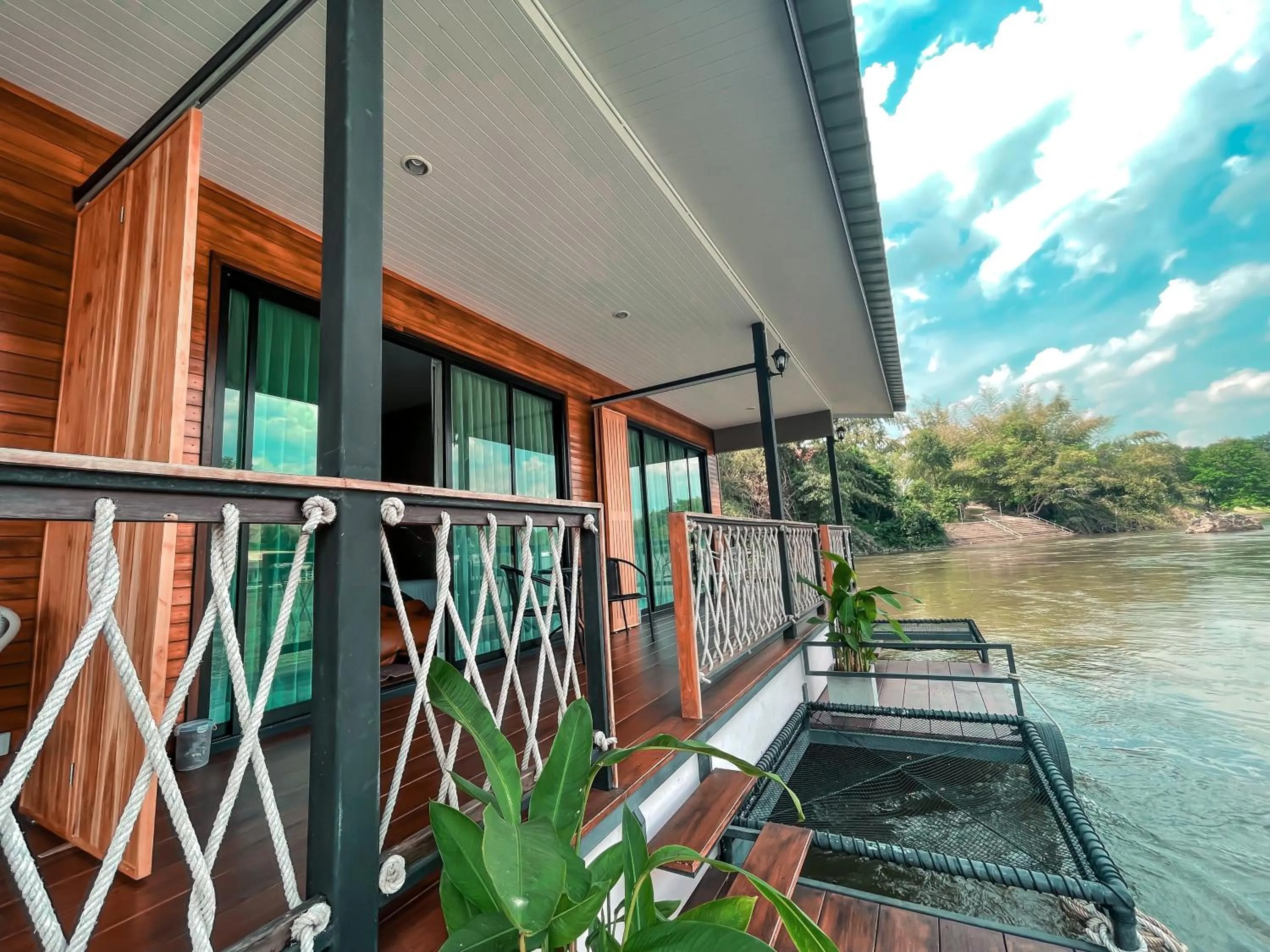 Patio in Rimwang The River Life