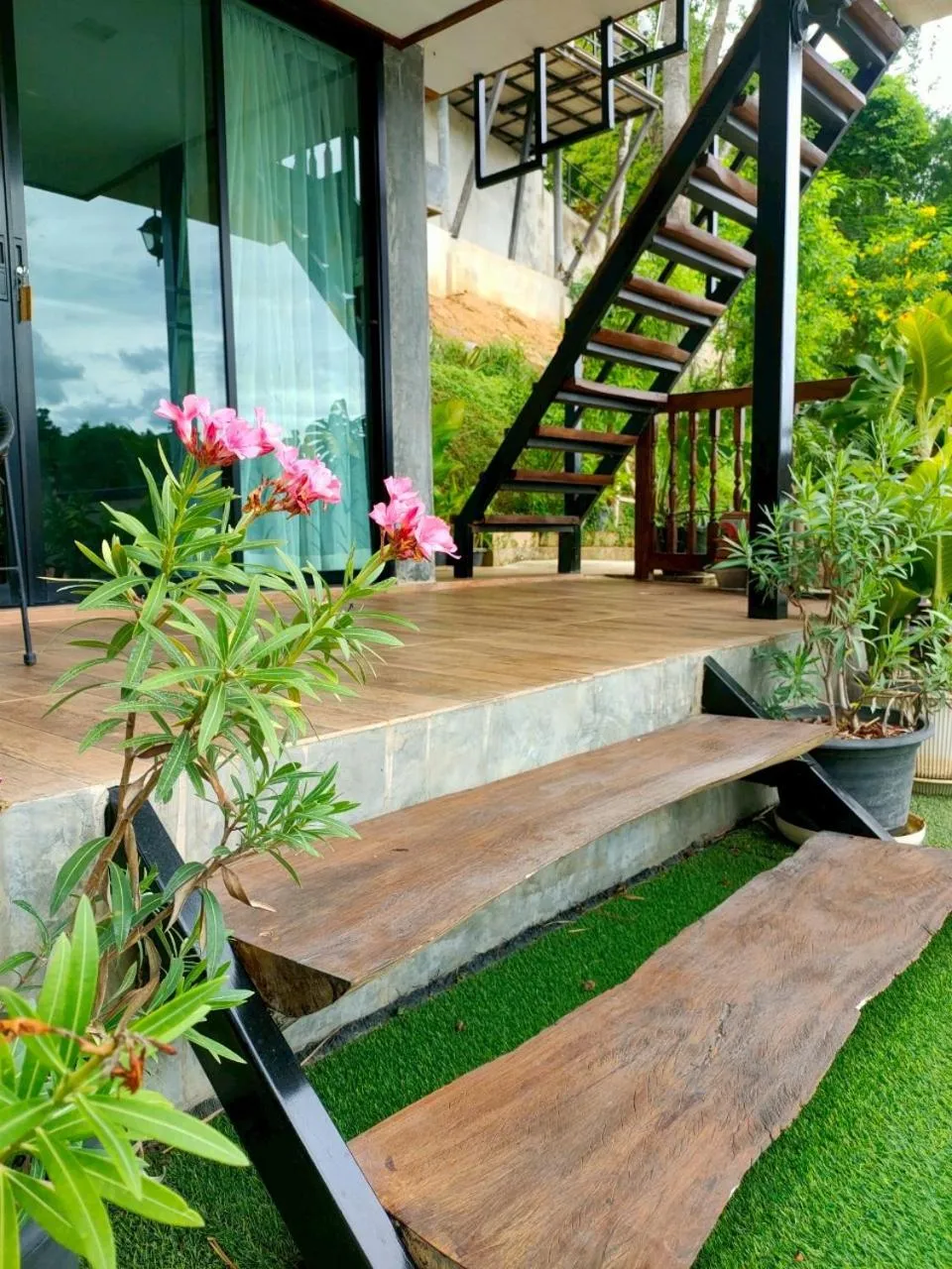 Garden view in Rimwang The River Life