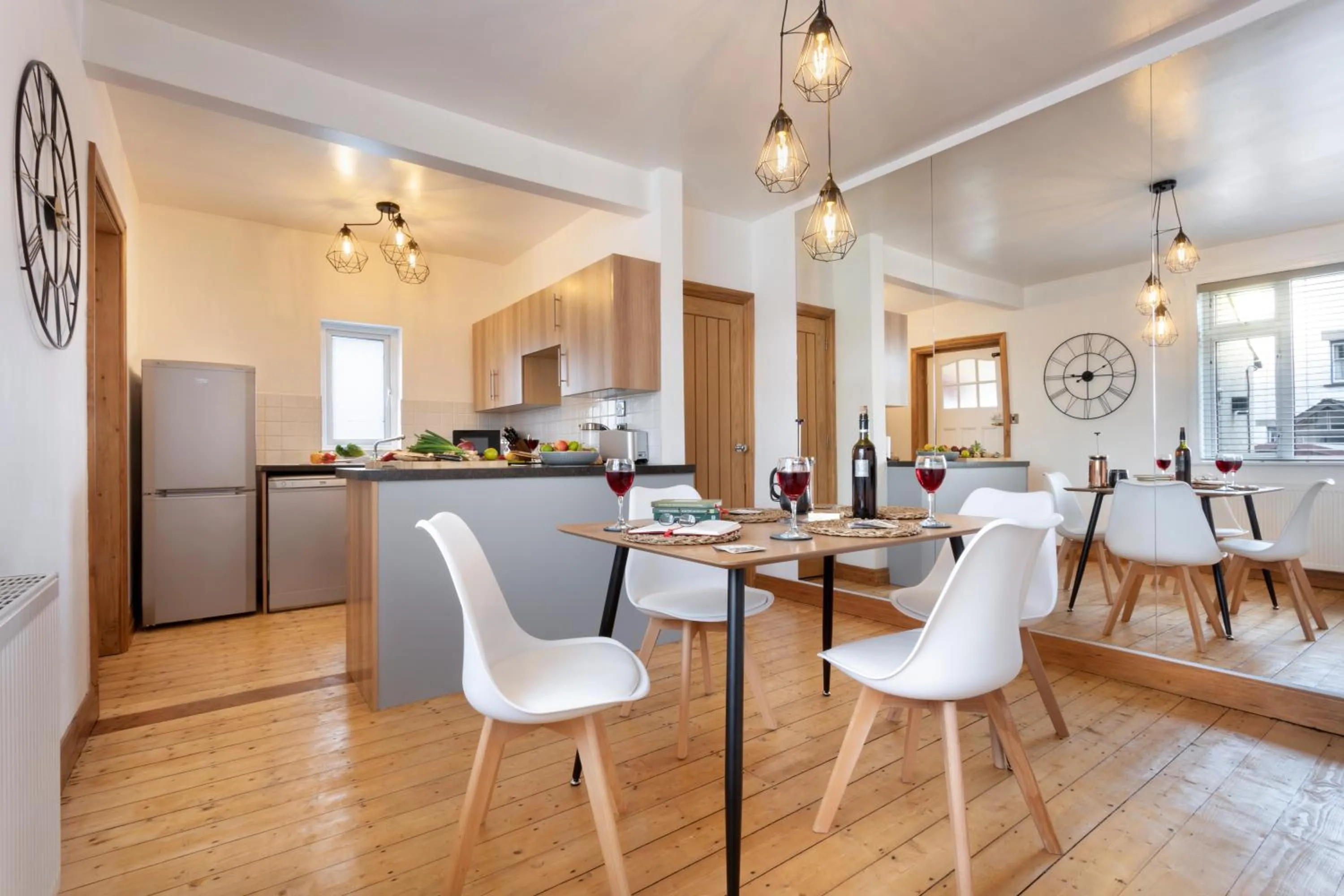 Dining area in Ellerthwaite Place X3 Bed House with Hot Tub in Central Windermere - Ridgestone