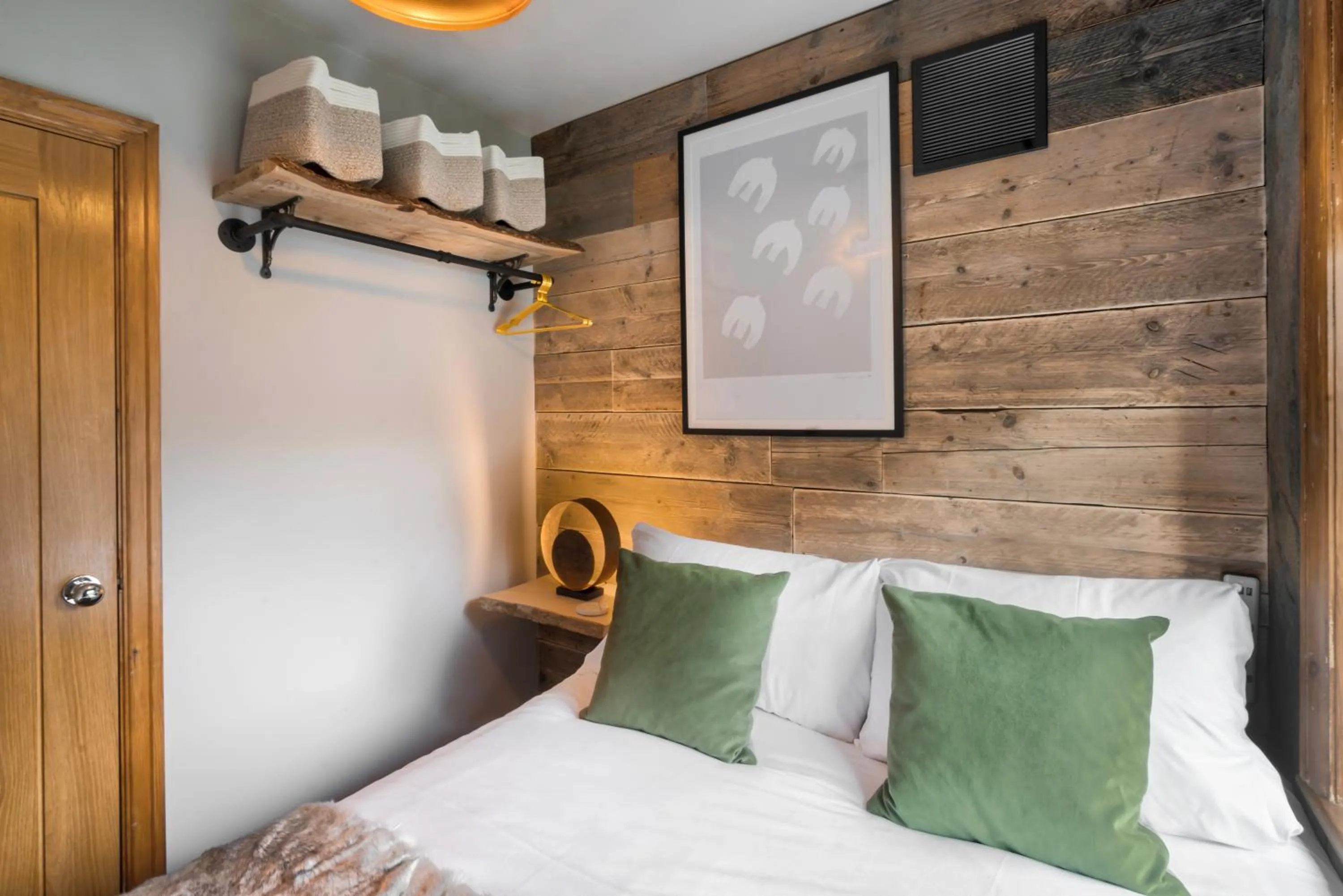 Bed in Ellerthwaite Place X3 Bed House with Hot Tub in Central Windermere - Ridgestone