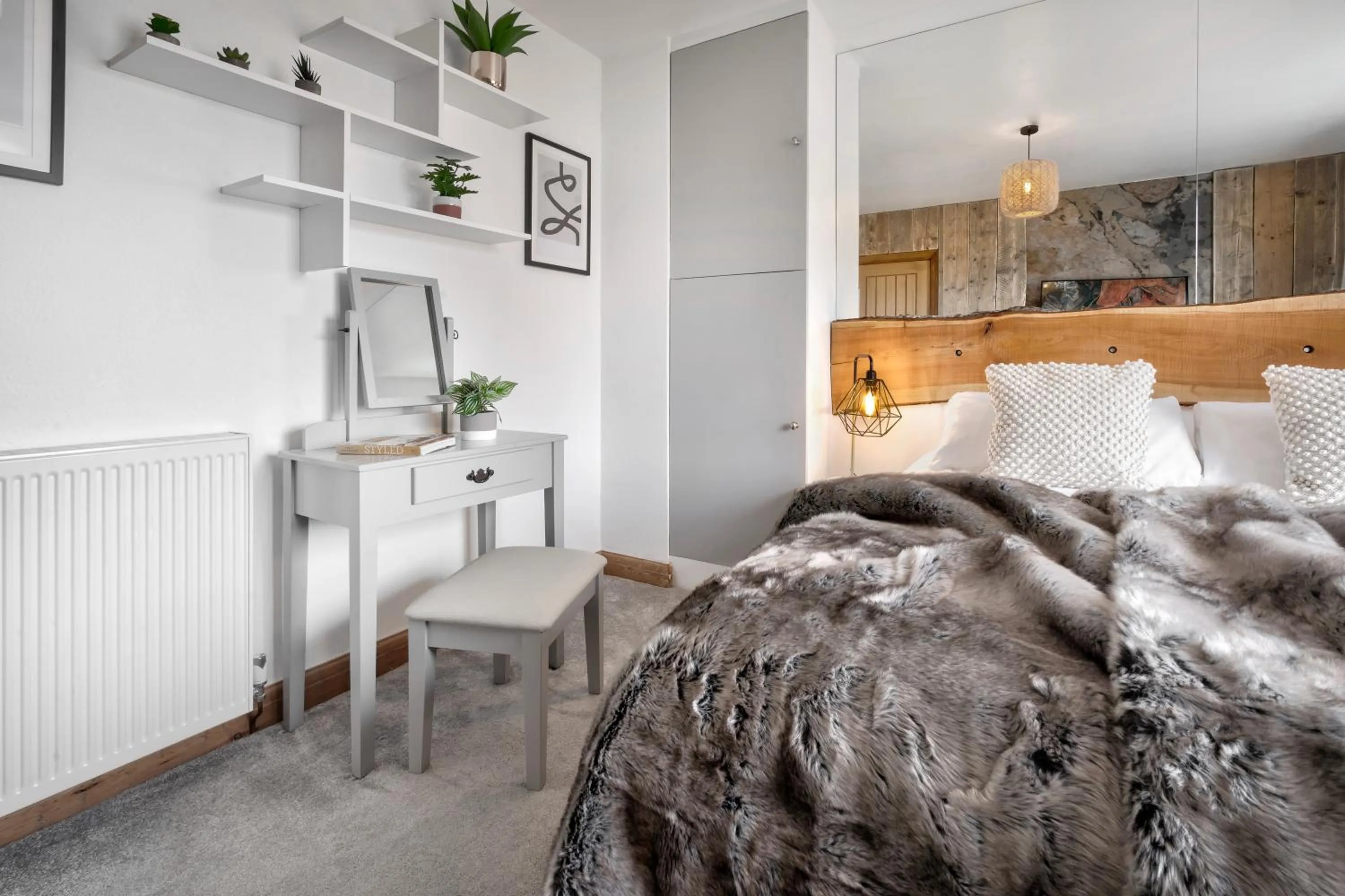Bed in Ellerthwaite Place X3 Bed House with Hot Tub in Central Windermere - Ridgestone