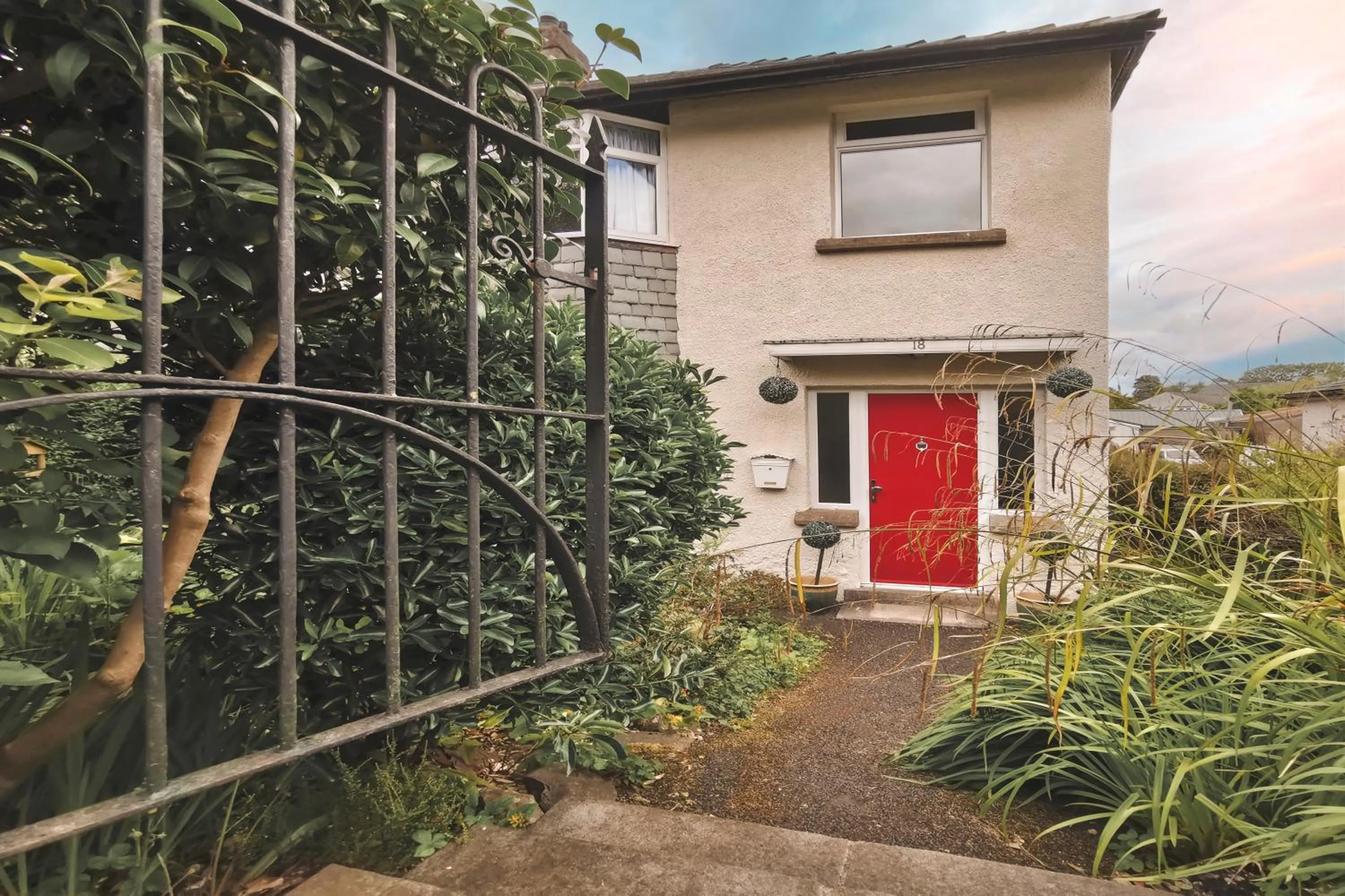 Property building in Ellerthwaite Place X3 Bed House with Hot Tub in Central Windermere - Ridgestone